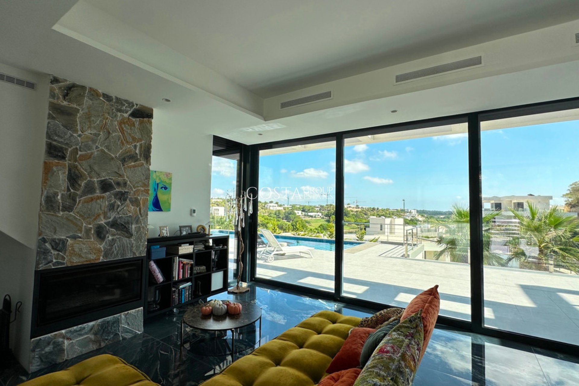 Revente - Villa -
Orihuela Costa - Las Colinas Golf