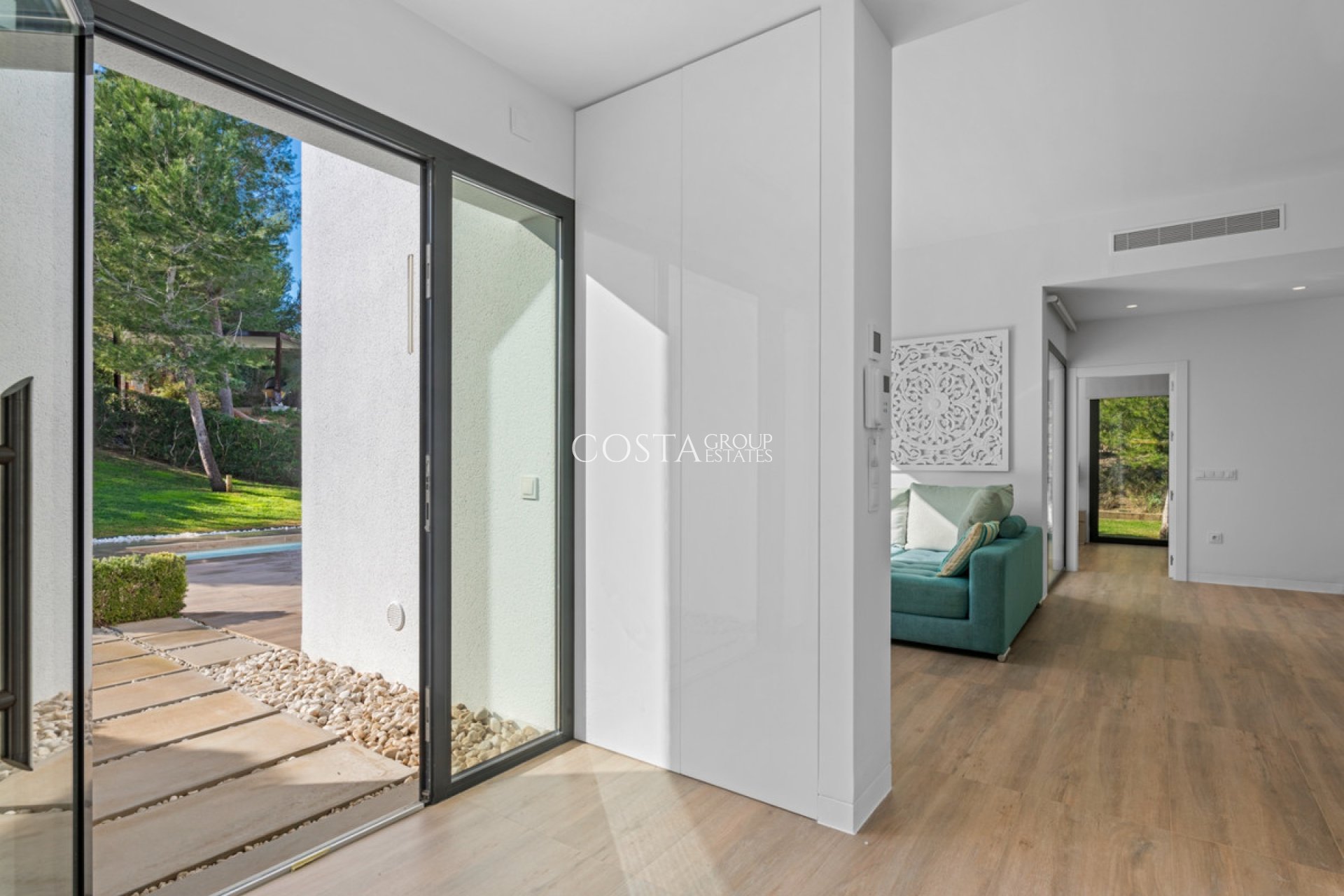 Revente - Villa -
Orihuela Costa - Las Colinas Golf