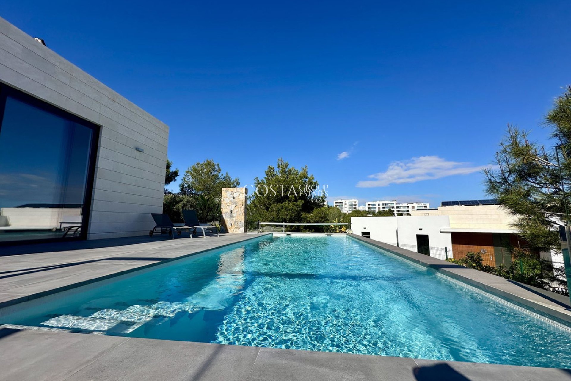 Revente - Villa -
Orihuela Costa - Las Colinas Golf