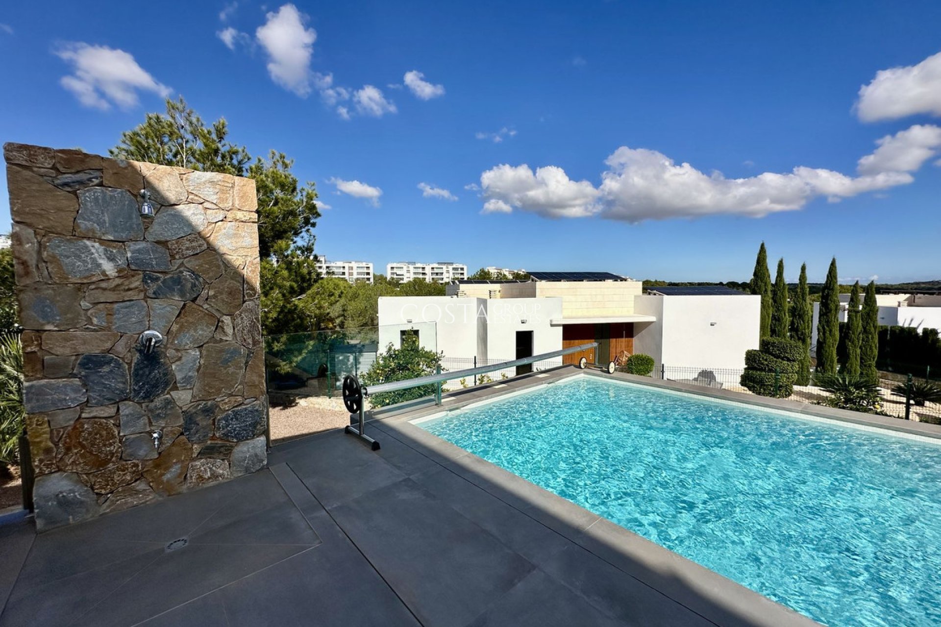 Revente - Villa -
Orihuela Costa - Las Colinas Golf