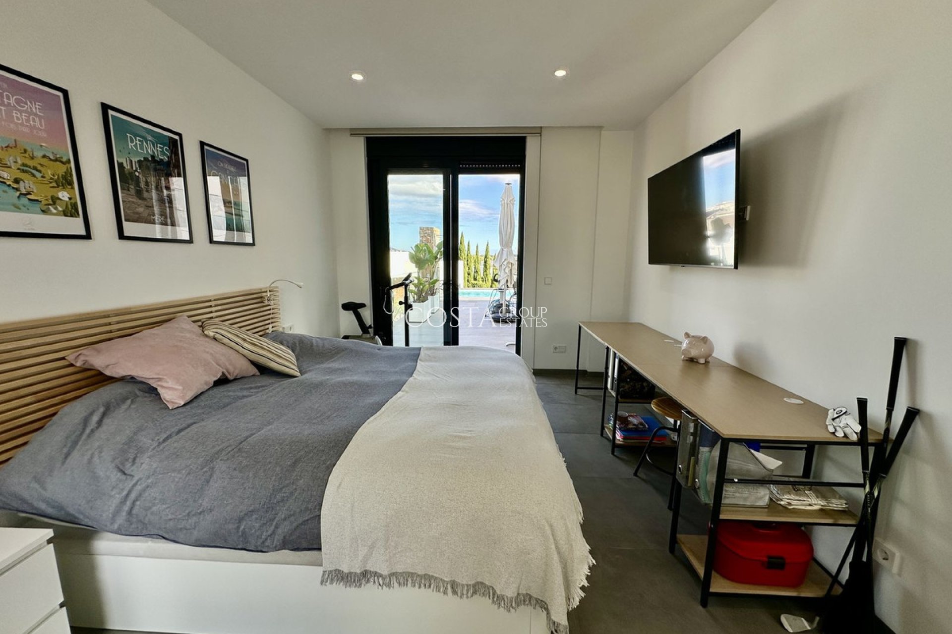 Revente - Villa -
Orihuela Costa - Las Colinas Golf