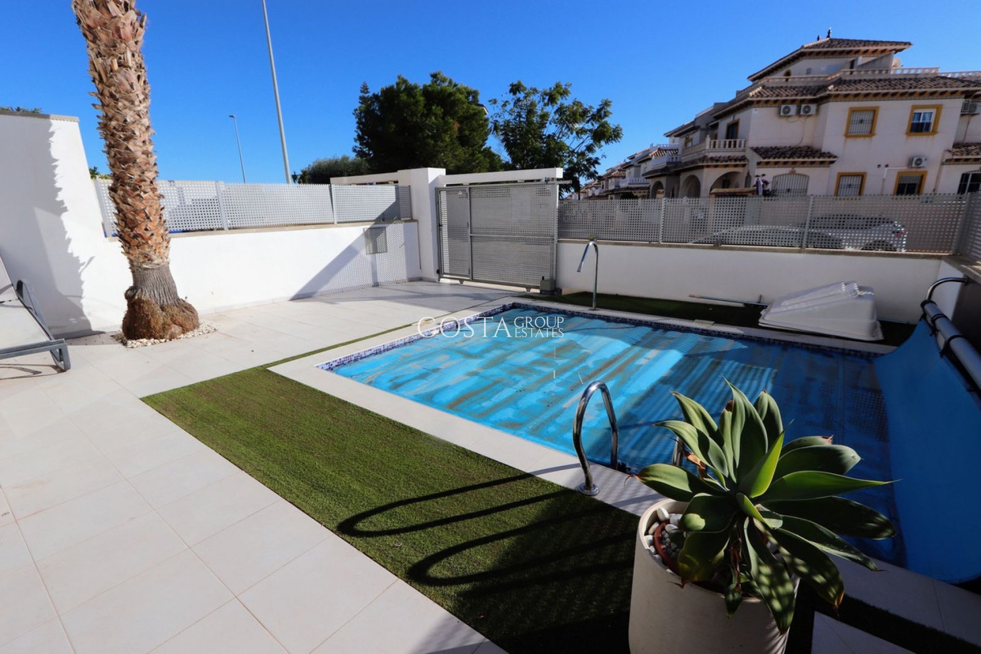 Revente - Villa -
Orihuela Costa - Lomas de Cabo Roig
