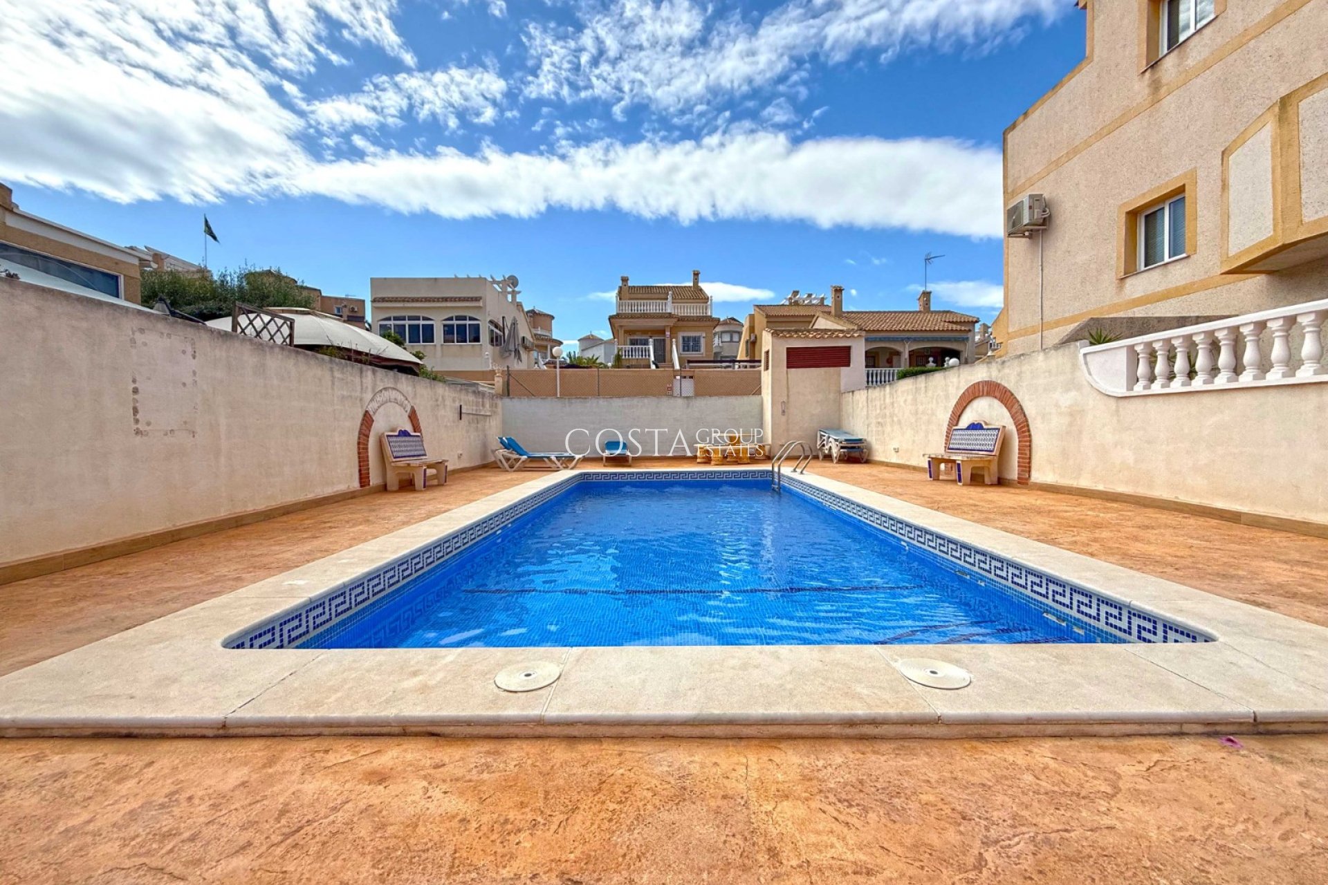 Revente - Villa -
Orihuela Costa - Los Altos