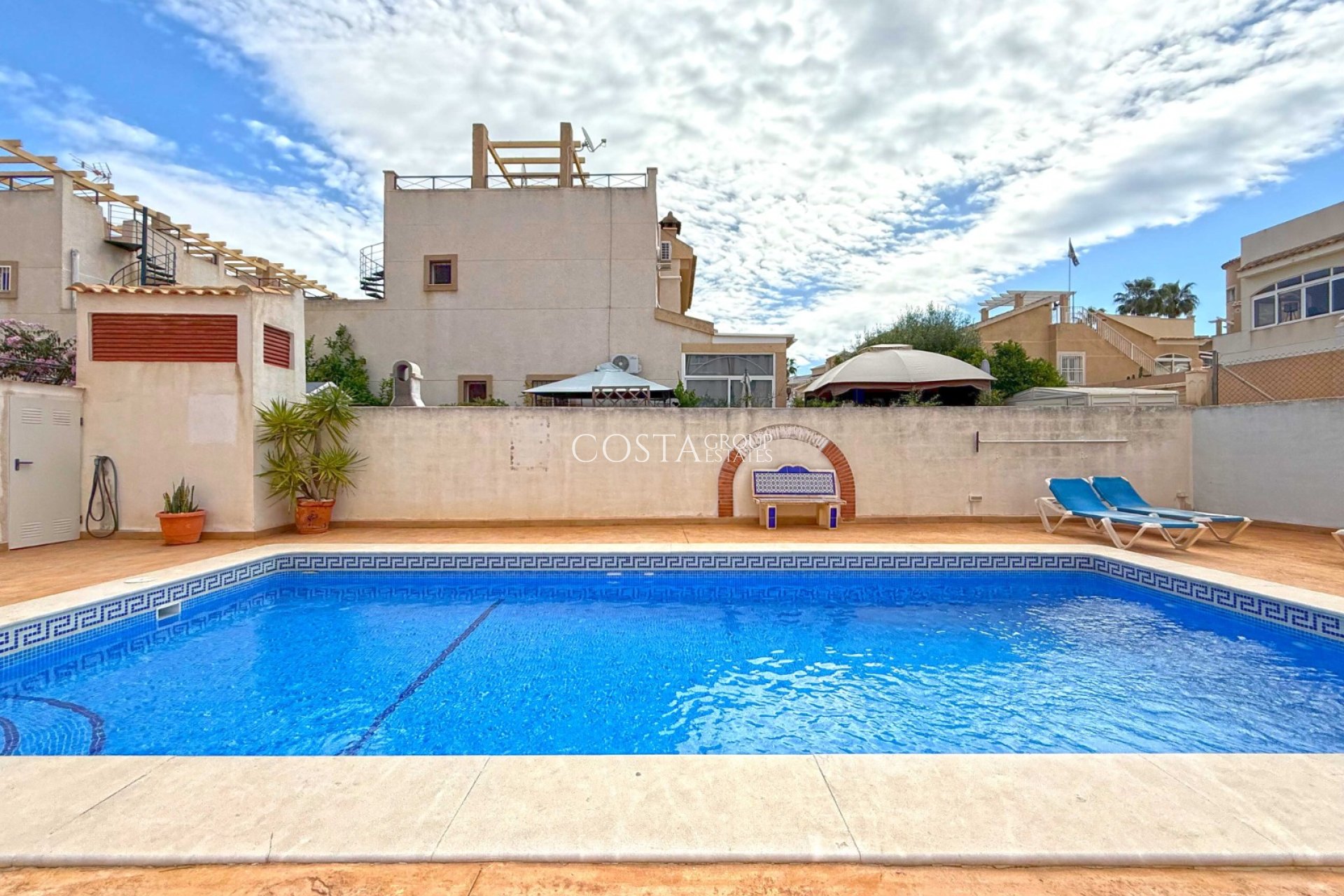 Revente - Villa -
Orihuela Costa - Los Altos