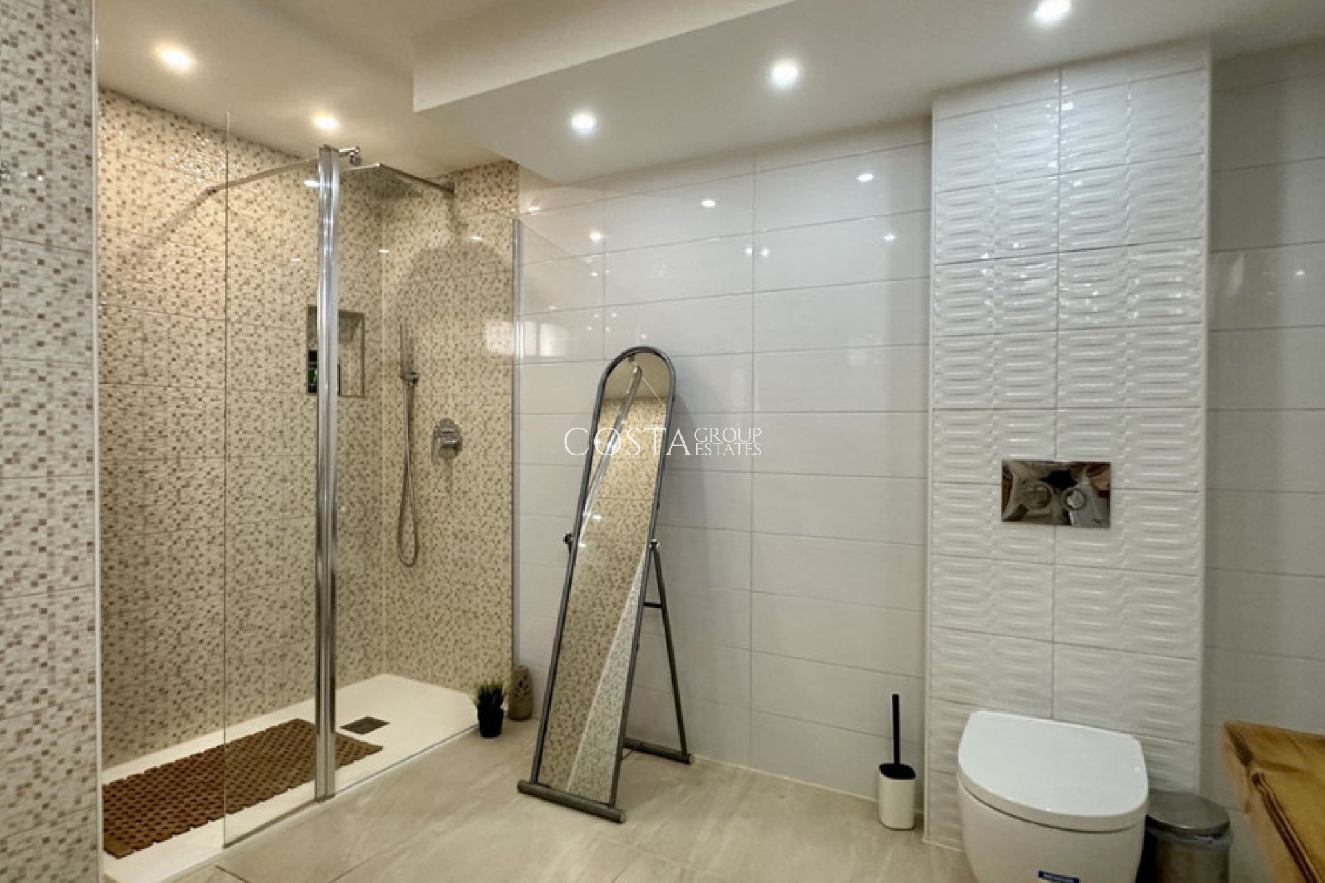 Revente - Villa -
Orihuela Costa - Los Altos