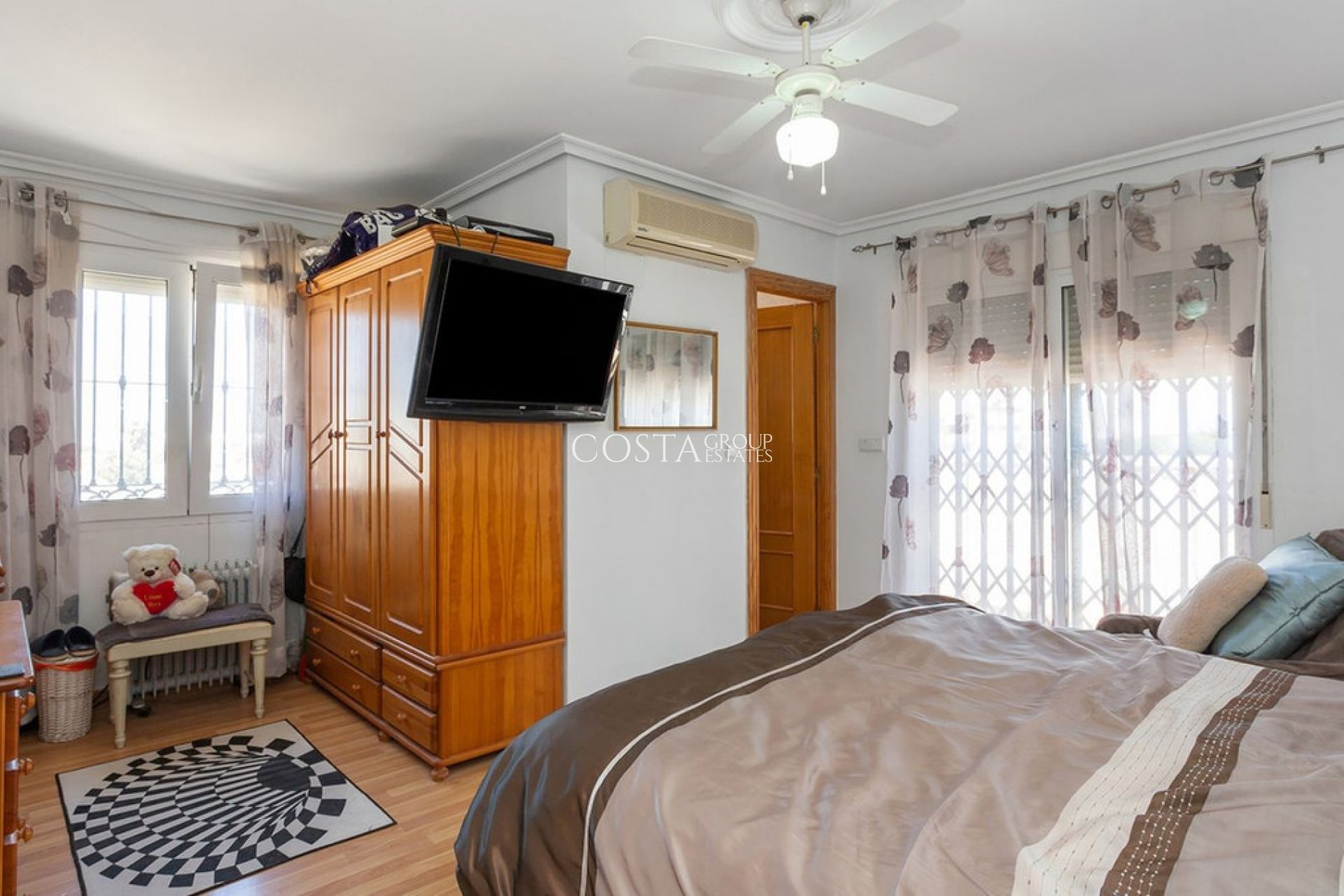 Revente - Villa -
Orihuela Costa - Los Balcones