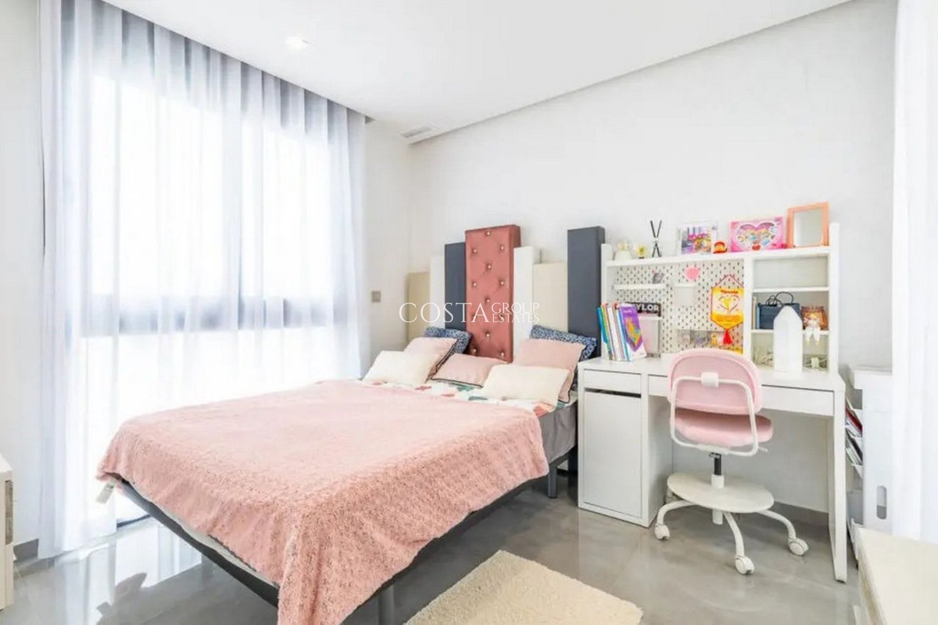 Revente - Villa -
Orihuela Costa - Los Balcones