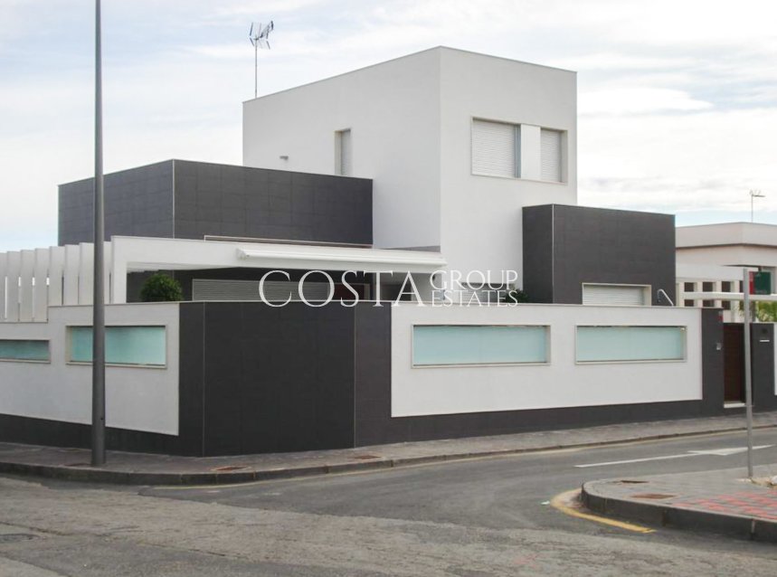 Revente - Villa -
Orihuela Costa - Mil Palmeras