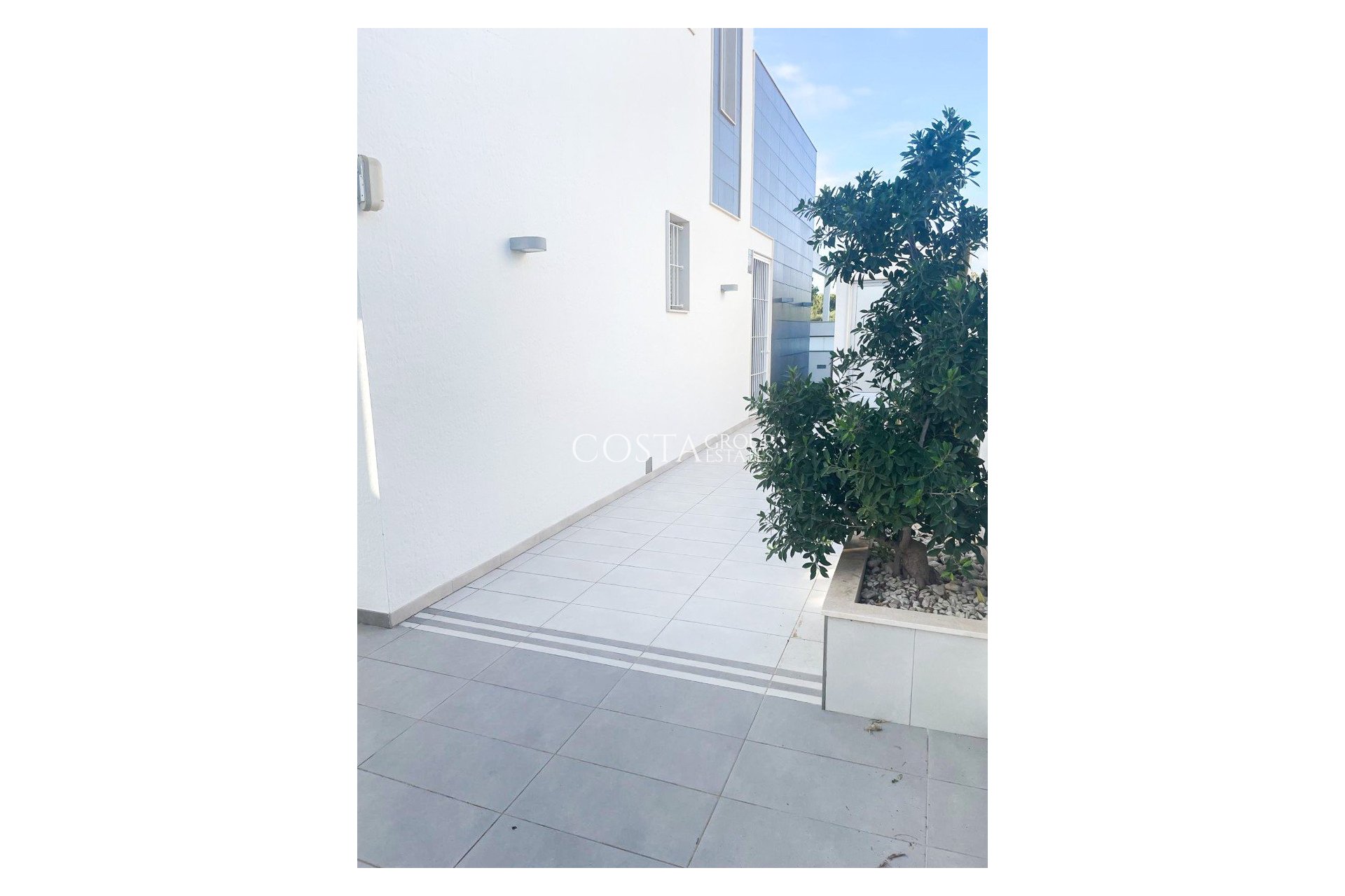 Revente - Villa -
Orihuela Costa - Mil Palmeras