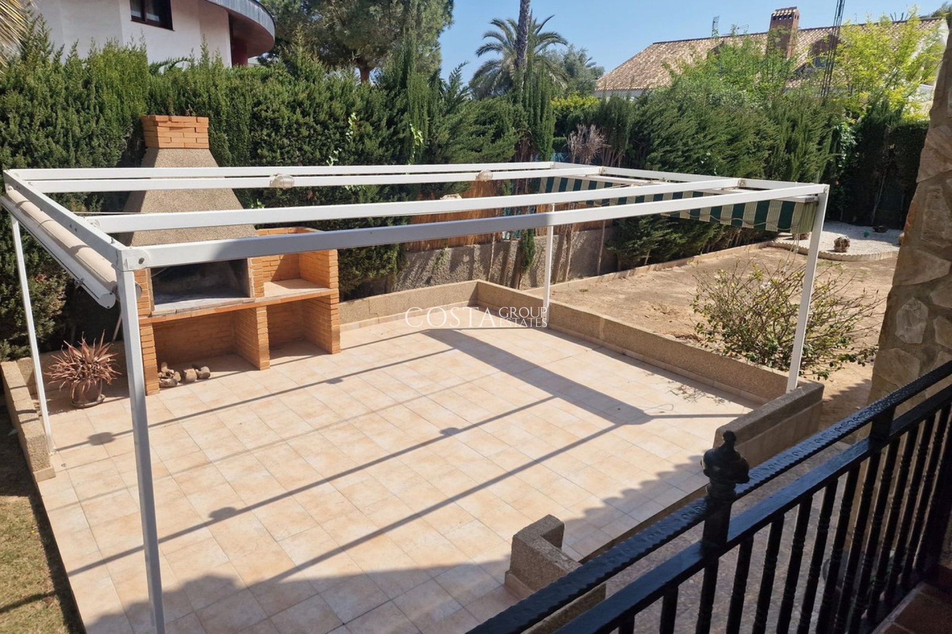 Revente - Villa -
Orihuela Costa - Mil Palmeras