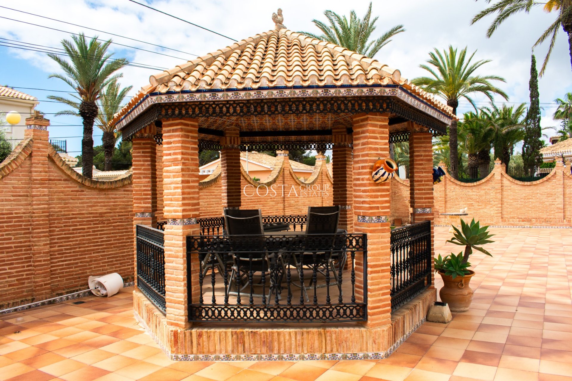 Revente - Villa -
Orihuela Costa - MUY CERCA DE LA PLAYA