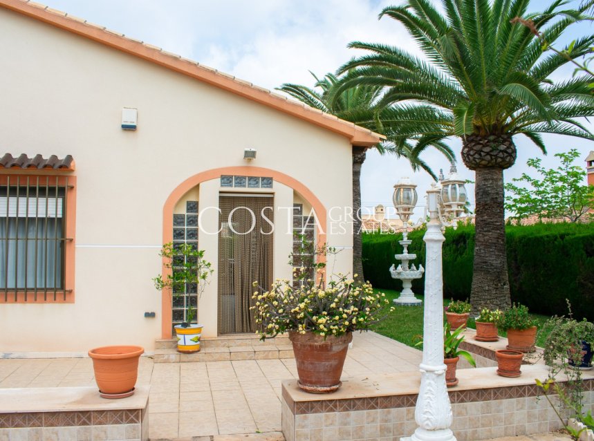 Revente - Villa -
Orihuela Costa - MUY CERCA DE LA PLAYA