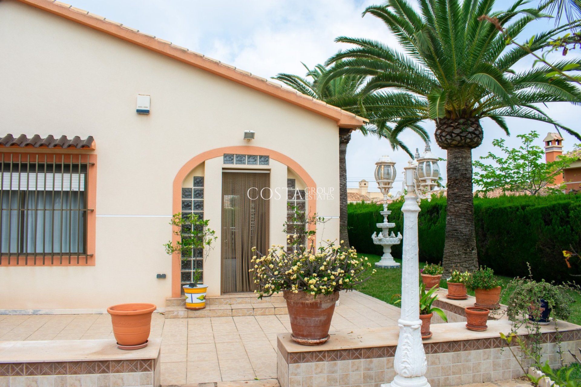 Revente - Villa -
Orihuela Costa - MUY CERCA DE LA PLAYA