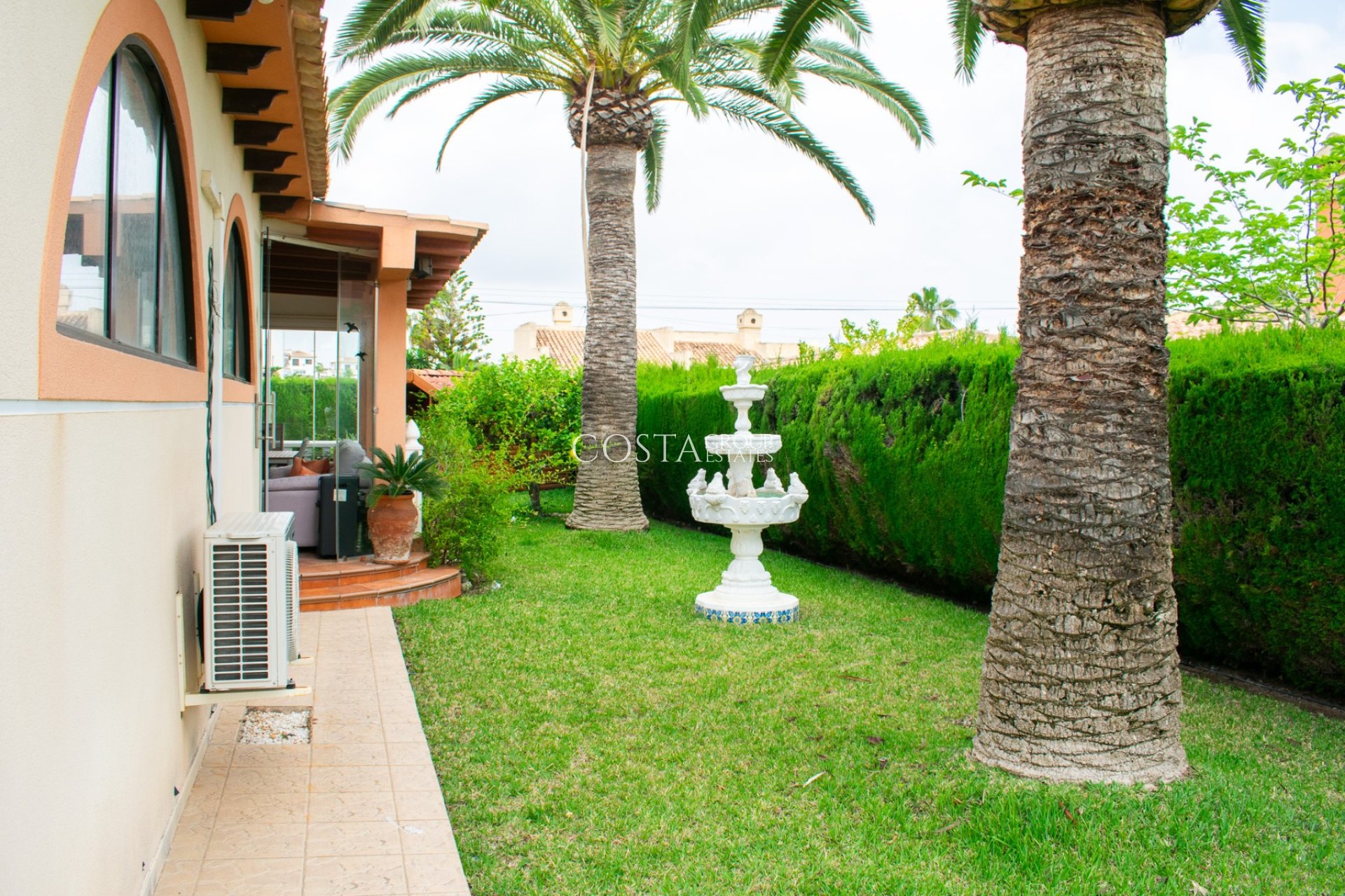 Revente - Villa -
Orihuela Costa - MUY CERCA DE LA PLAYA
