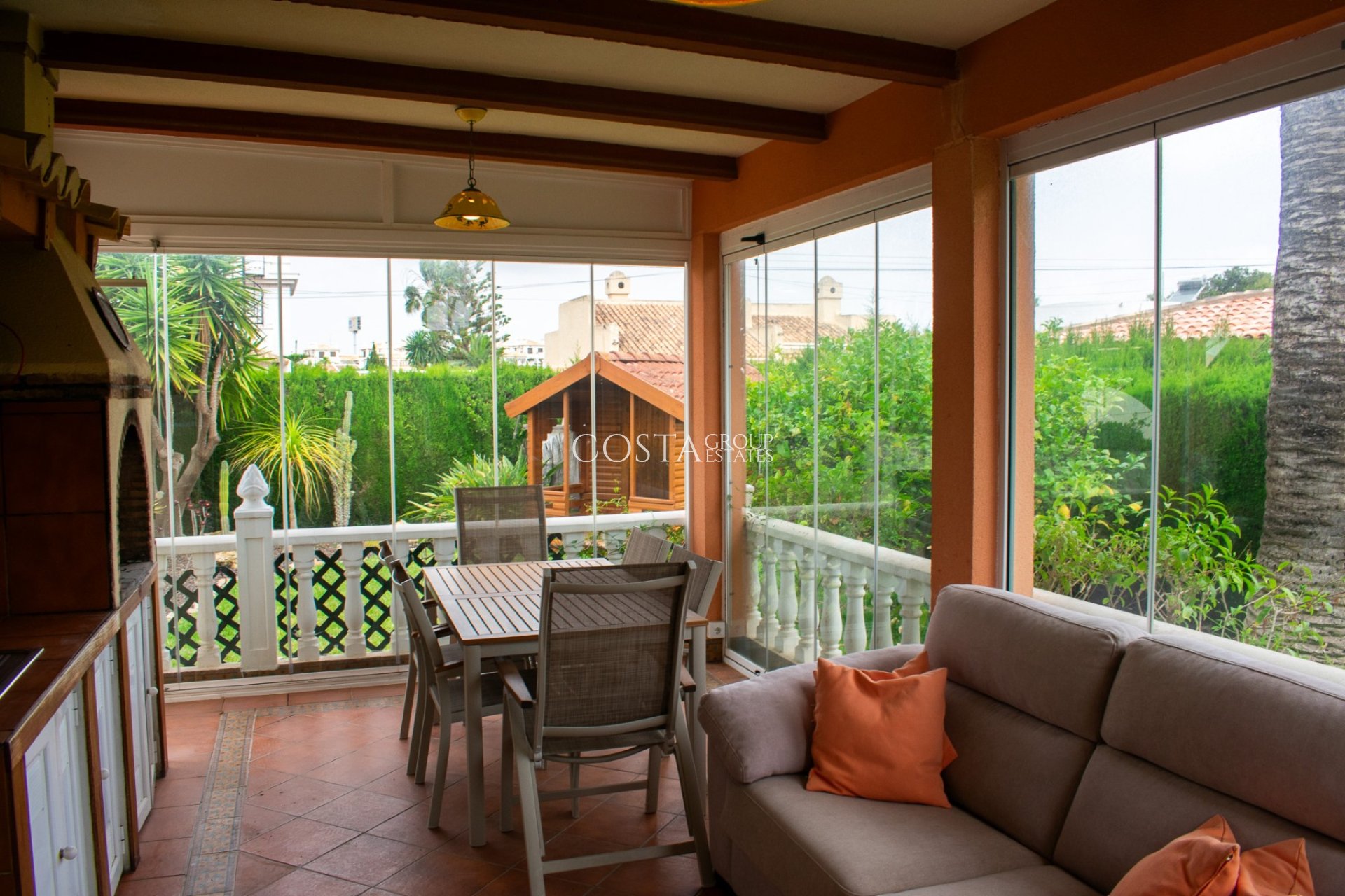 Revente - Villa -
Orihuela Costa - MUY CERCA DE LA PLAYA