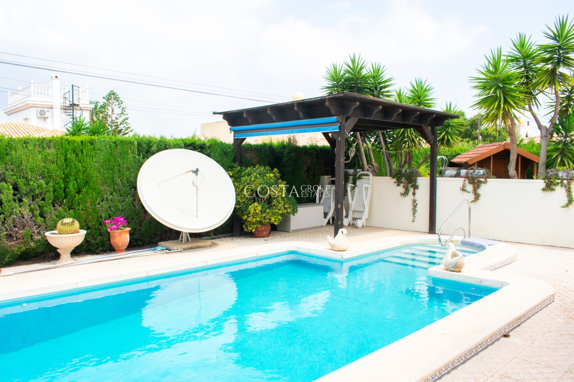 Revente - Villa -
Orihuela Costa - MUY CERCA DE LA PLAYA