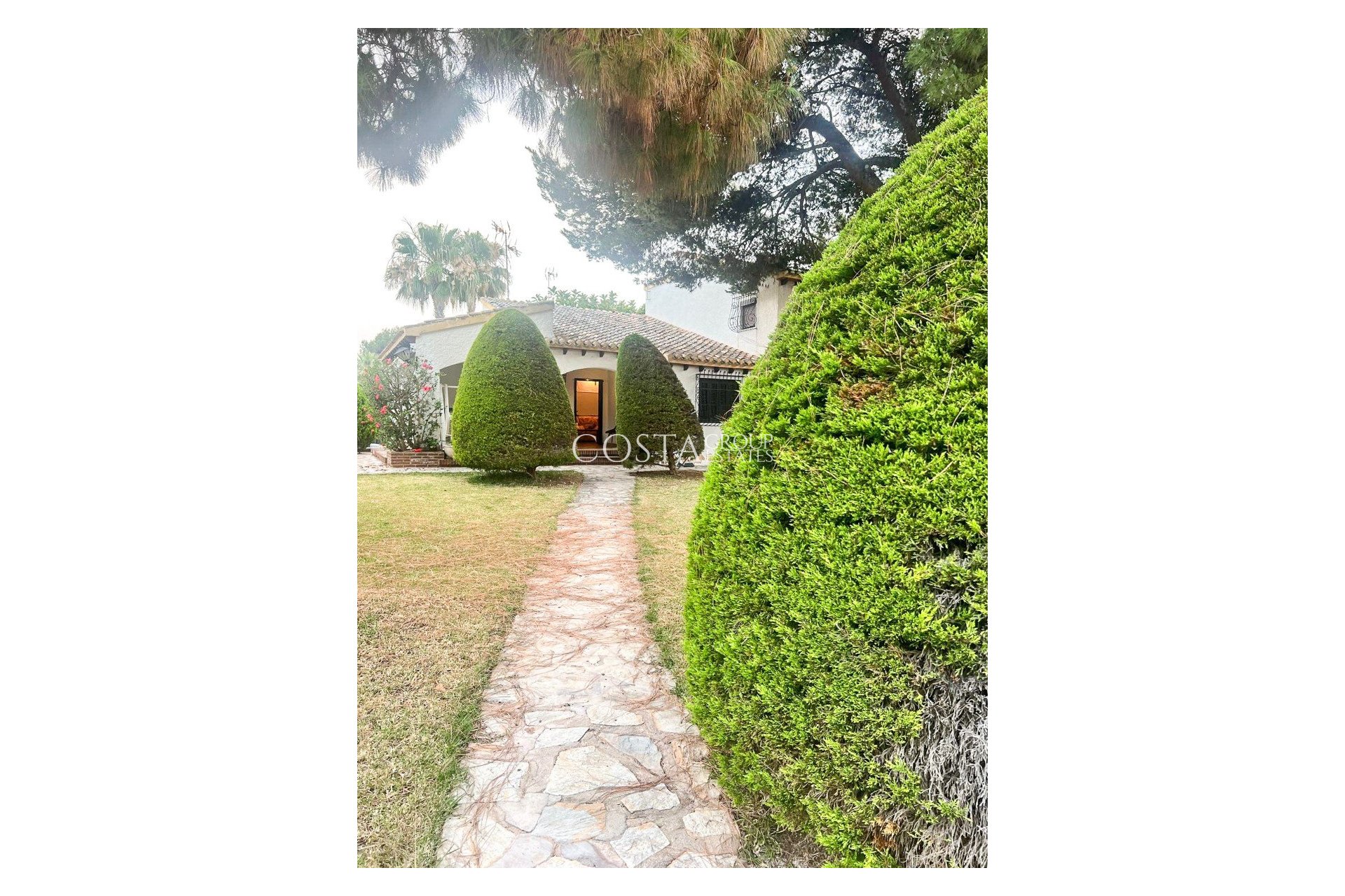 Revente - Villa -
Orihuela Costa - Punta Prima