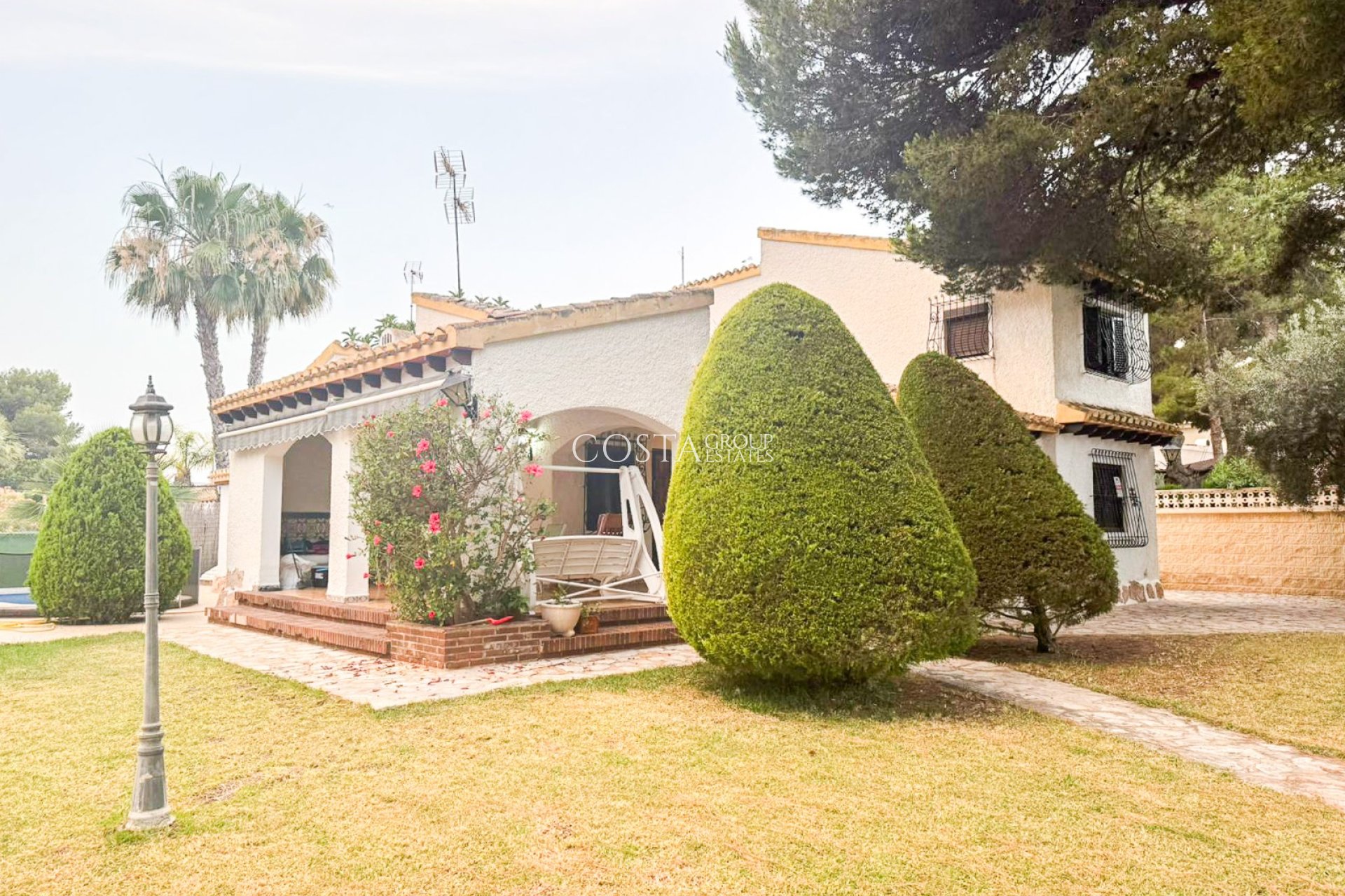 Revente - Villa -
Orihuela Costa - Punta Prima