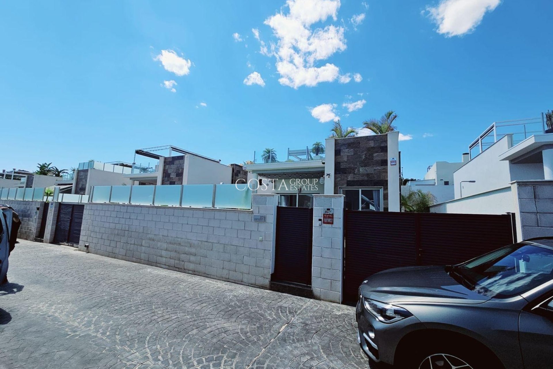 Revente - Villa -
Orihuela Costa - Villamartín