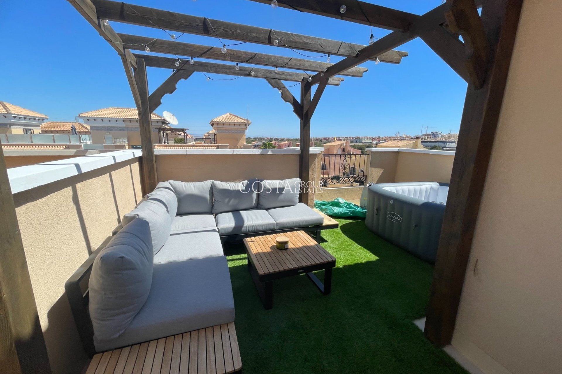 Revente - Villa -
Orihuela Costa - Villamartín