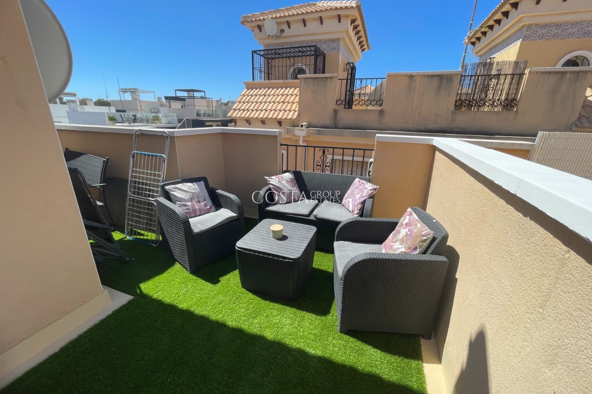 Revente - Villa -
Orihuela Costa - Villamartín