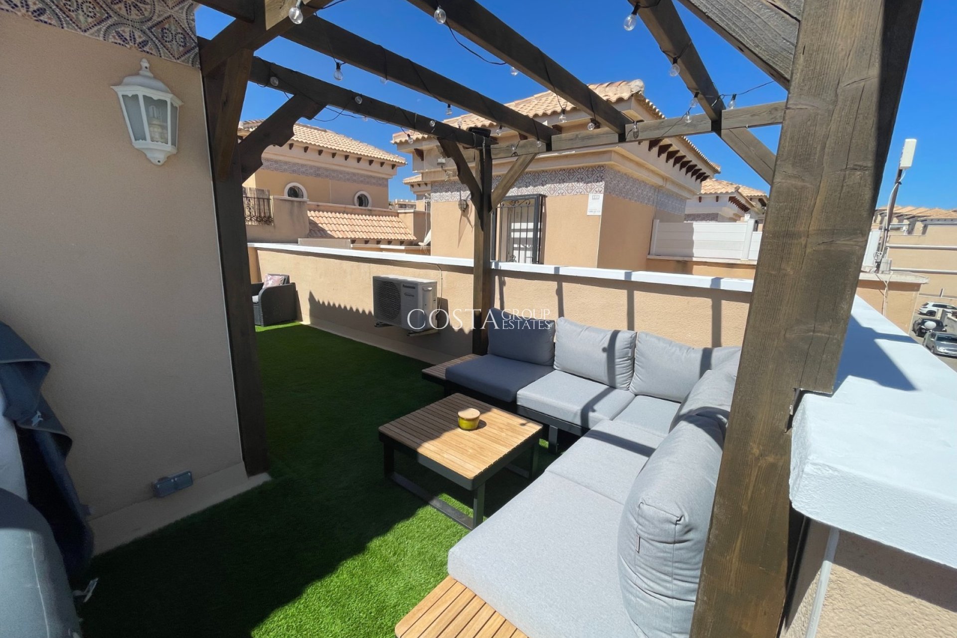 Revente - Villa -
Orihuela Costa - Villamartín