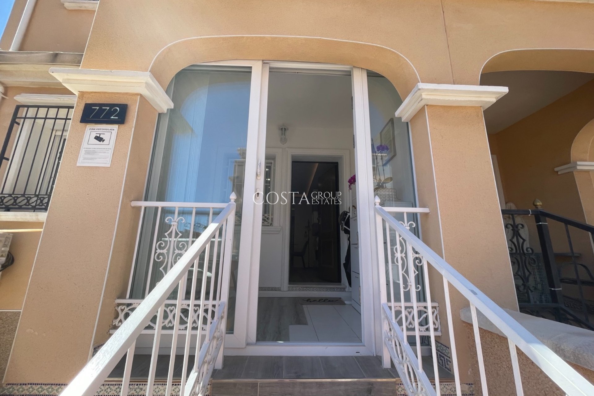 Revente - Villa -
Orihuela Costa - Villamartín