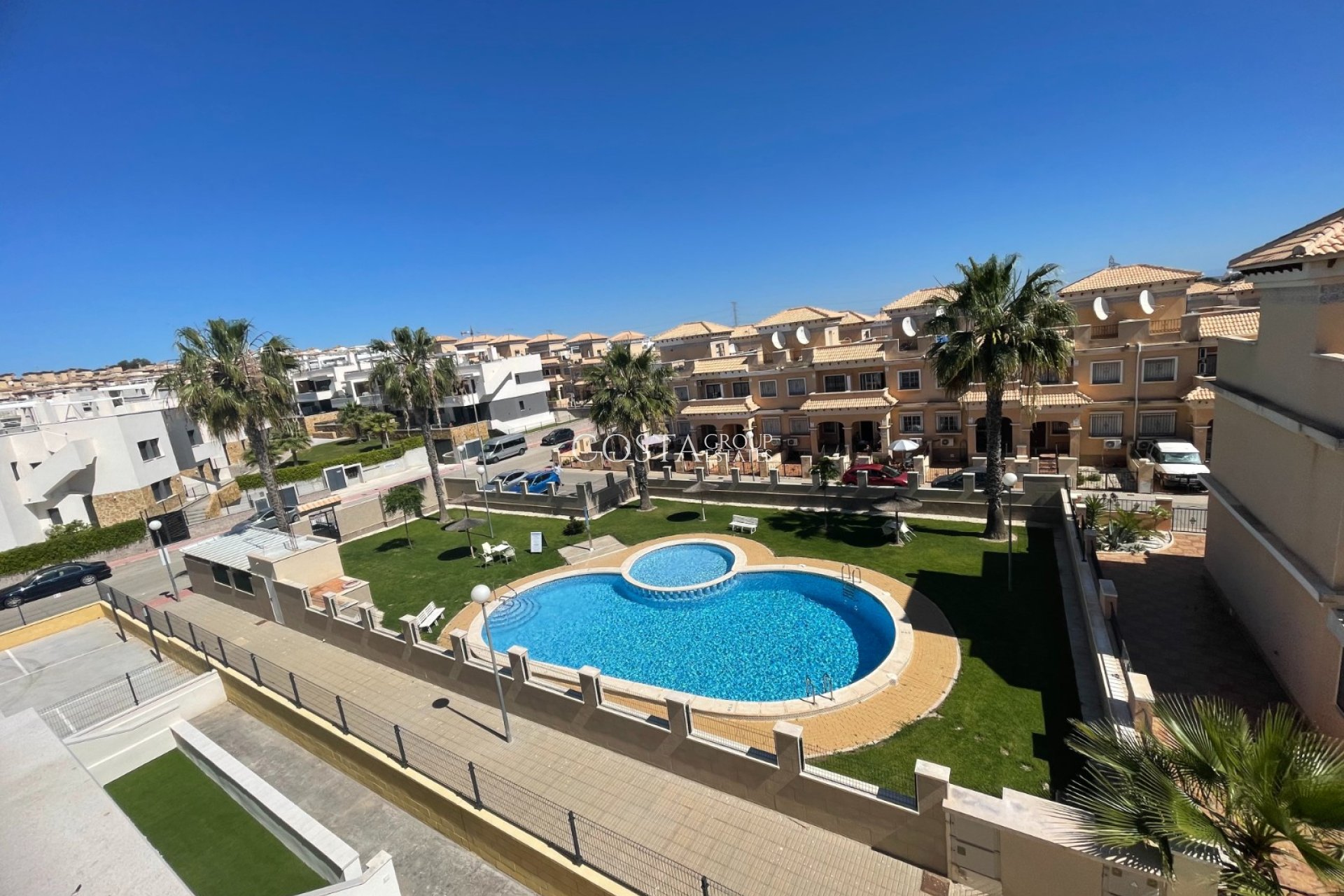 Revente - Villa -
Orihuela Costa - Villamartín