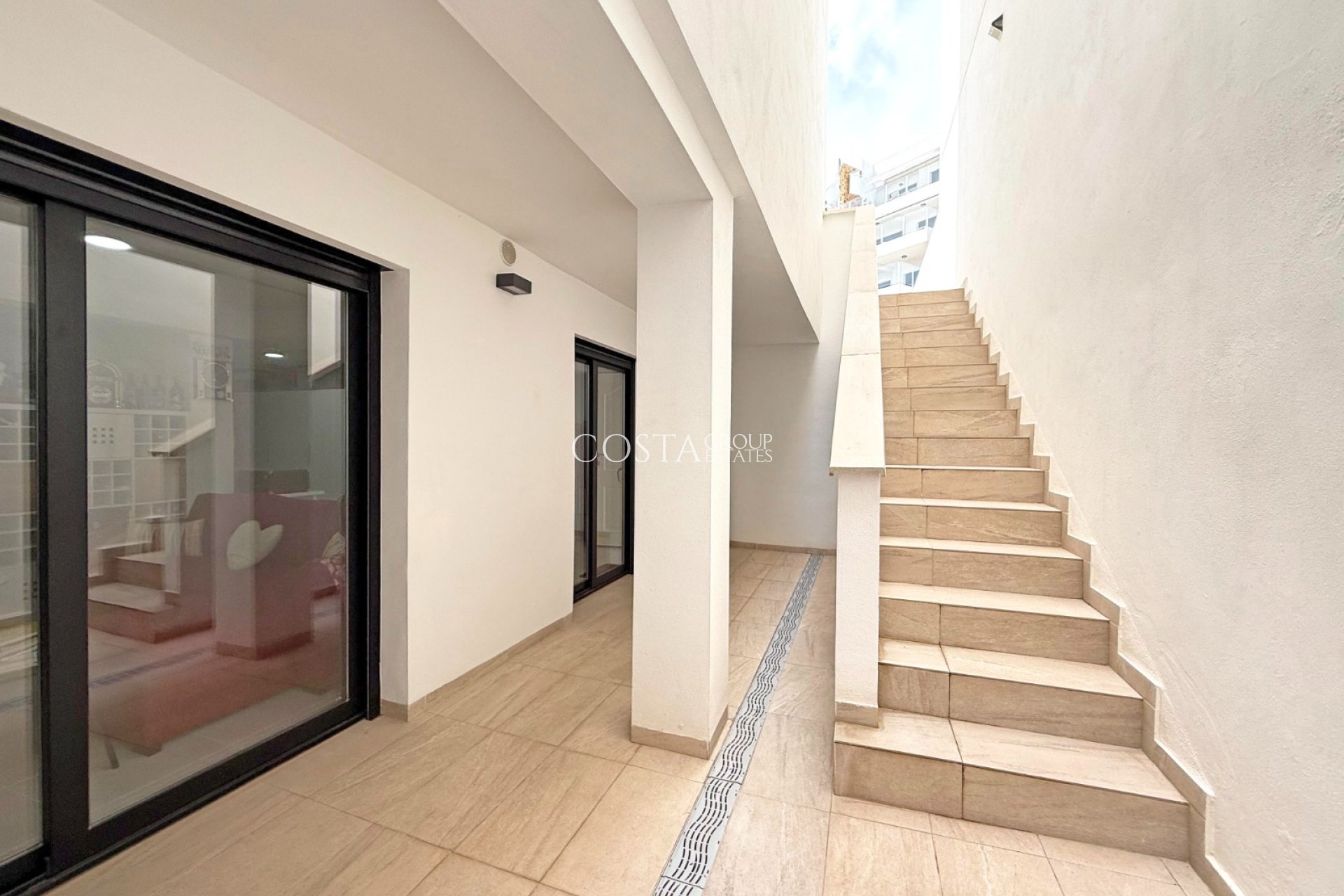 Revente - Villa -
Orihuela Costa - Villamartín