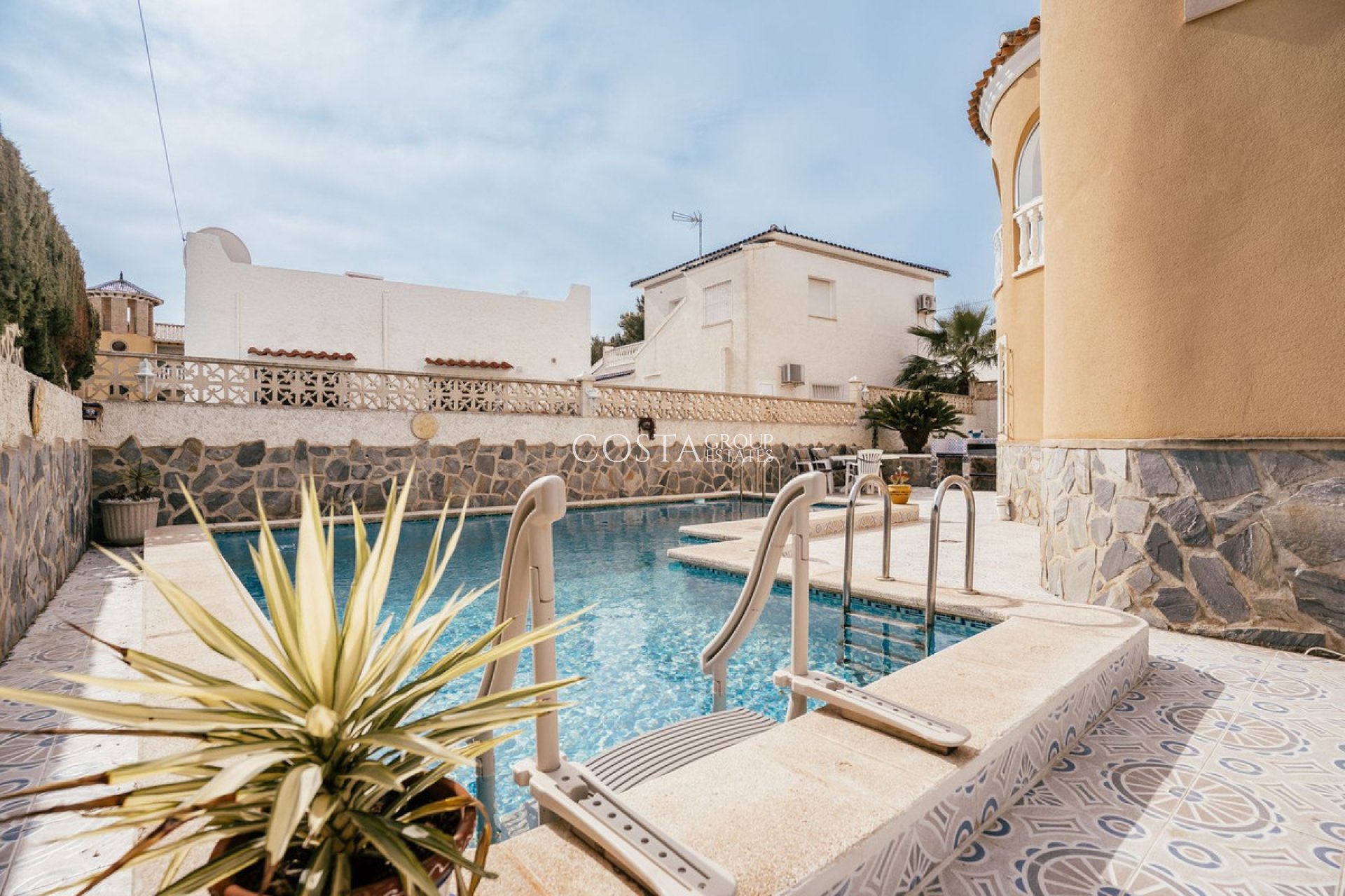 Revente - Villa -
Orihuela Costa - Villamartin