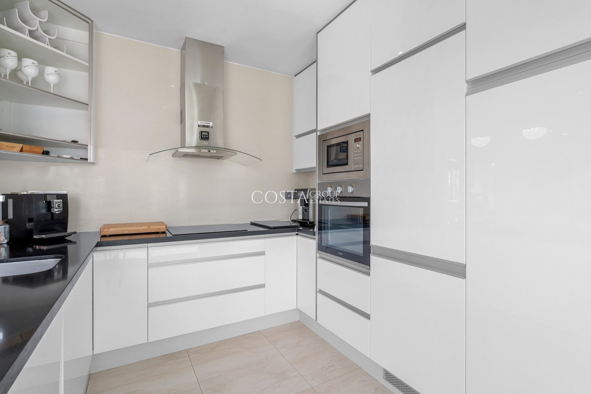 Revente - Villa -
Orihuela Costa - Villamartin