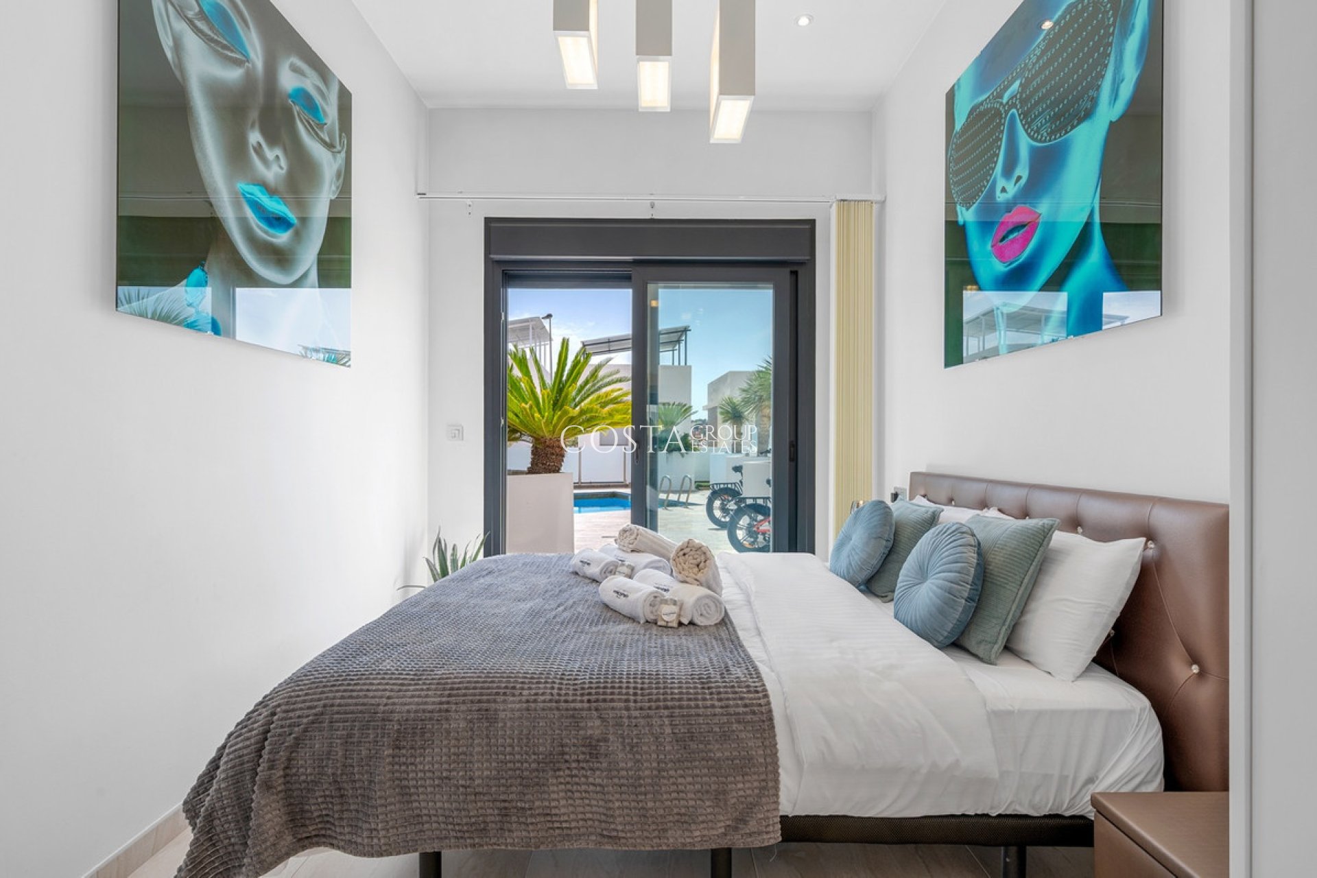 Revente - Villa -
Orihuela Costa - Villamartin