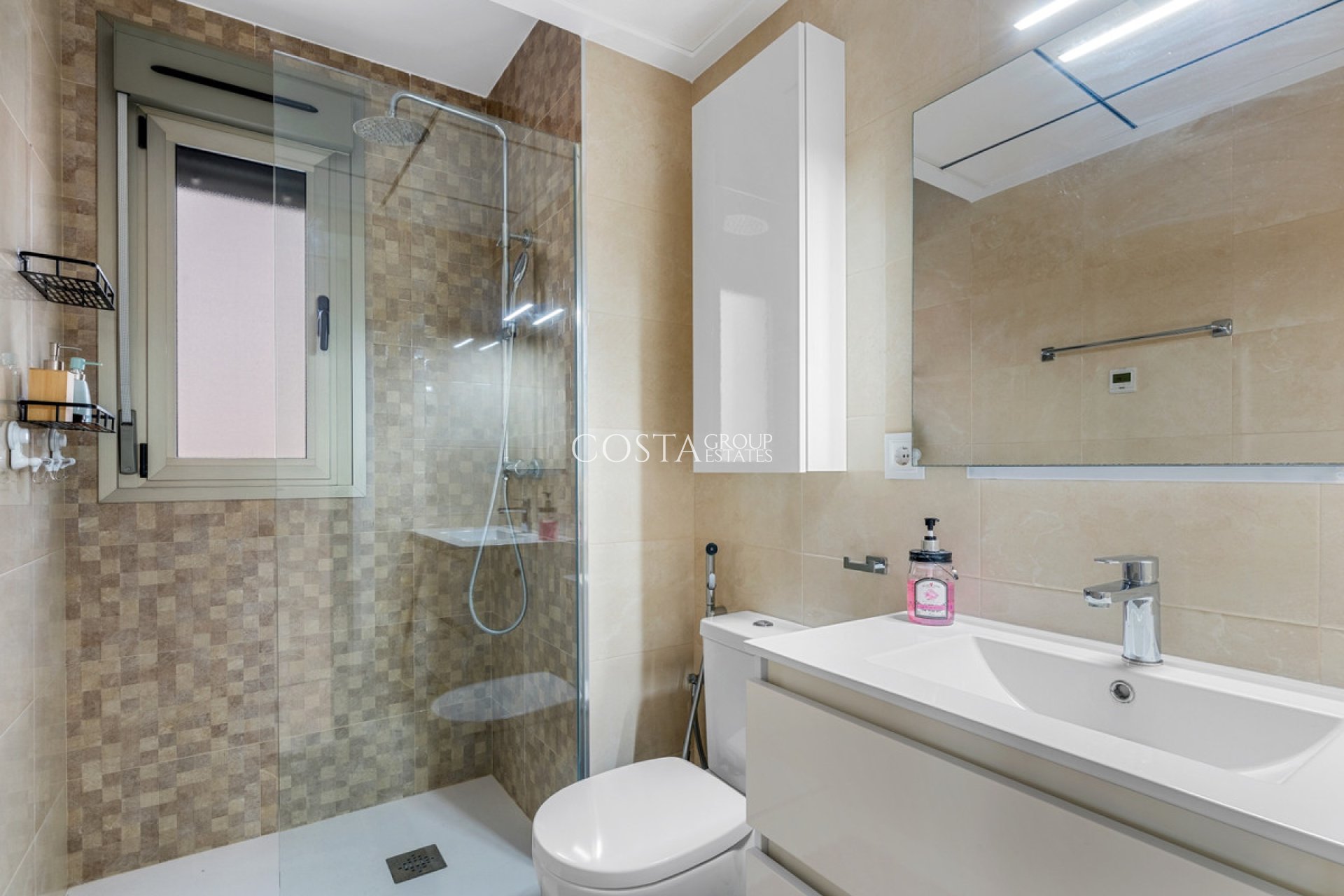 Revente - Villa -
Orihuela Costa - Villamartin