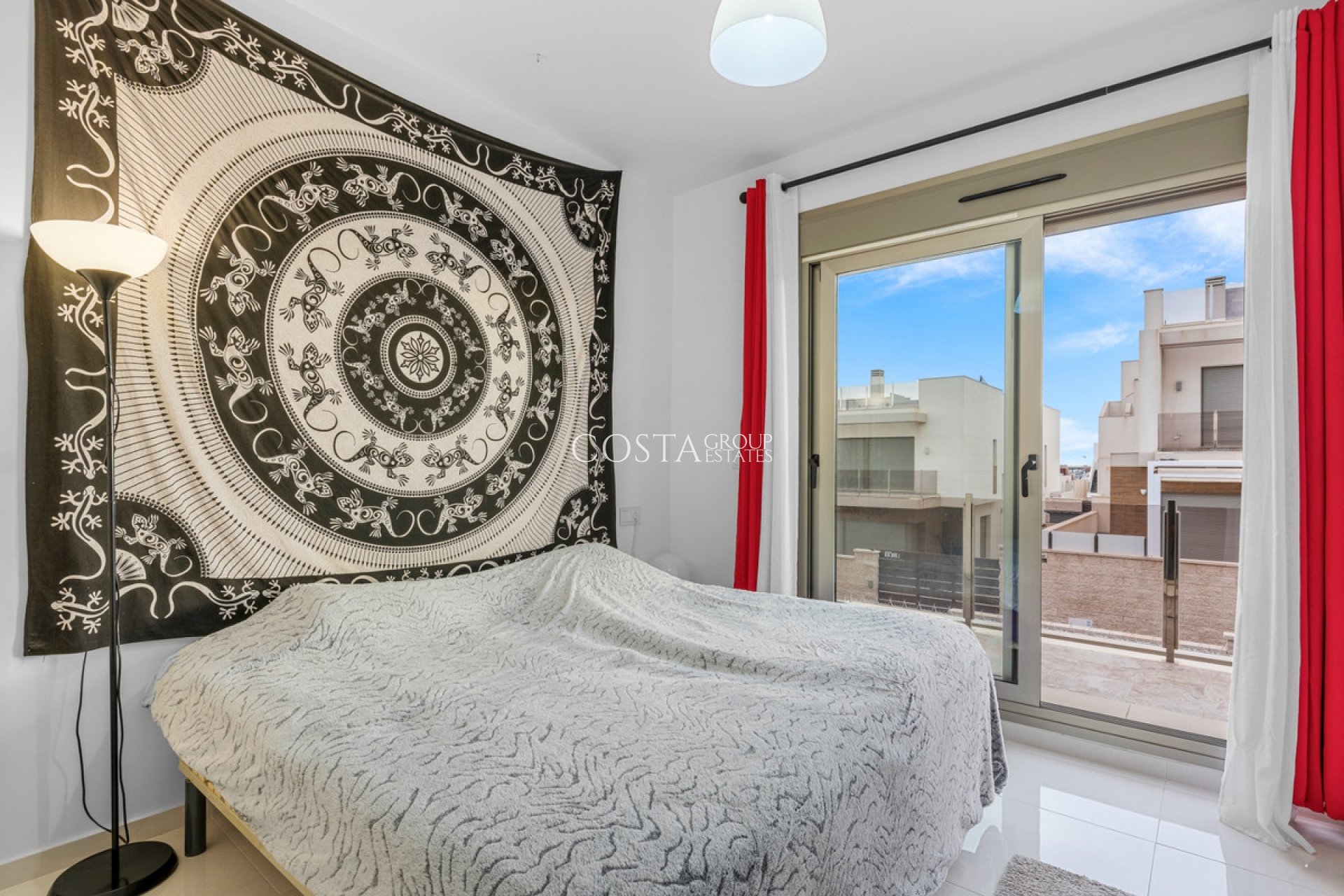 Revente - Villa -
Orihuela Costa - Villamartin