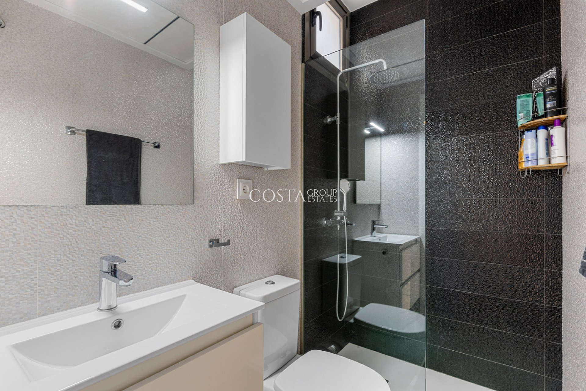 Revente - Villa -
Orihuela Costa - Villamartin