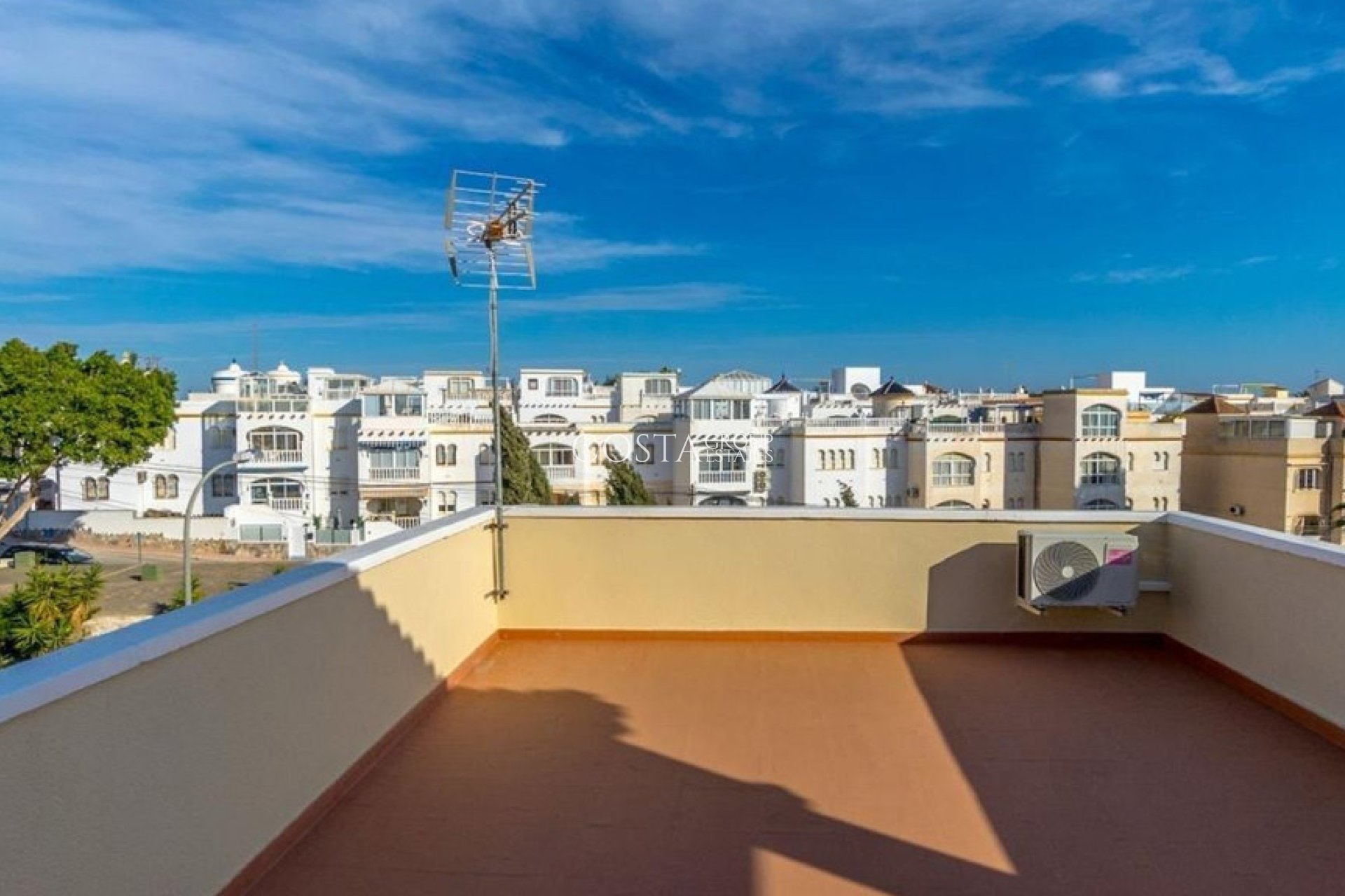 Revente - Villa -
Orihuela Costa - Villamartin
