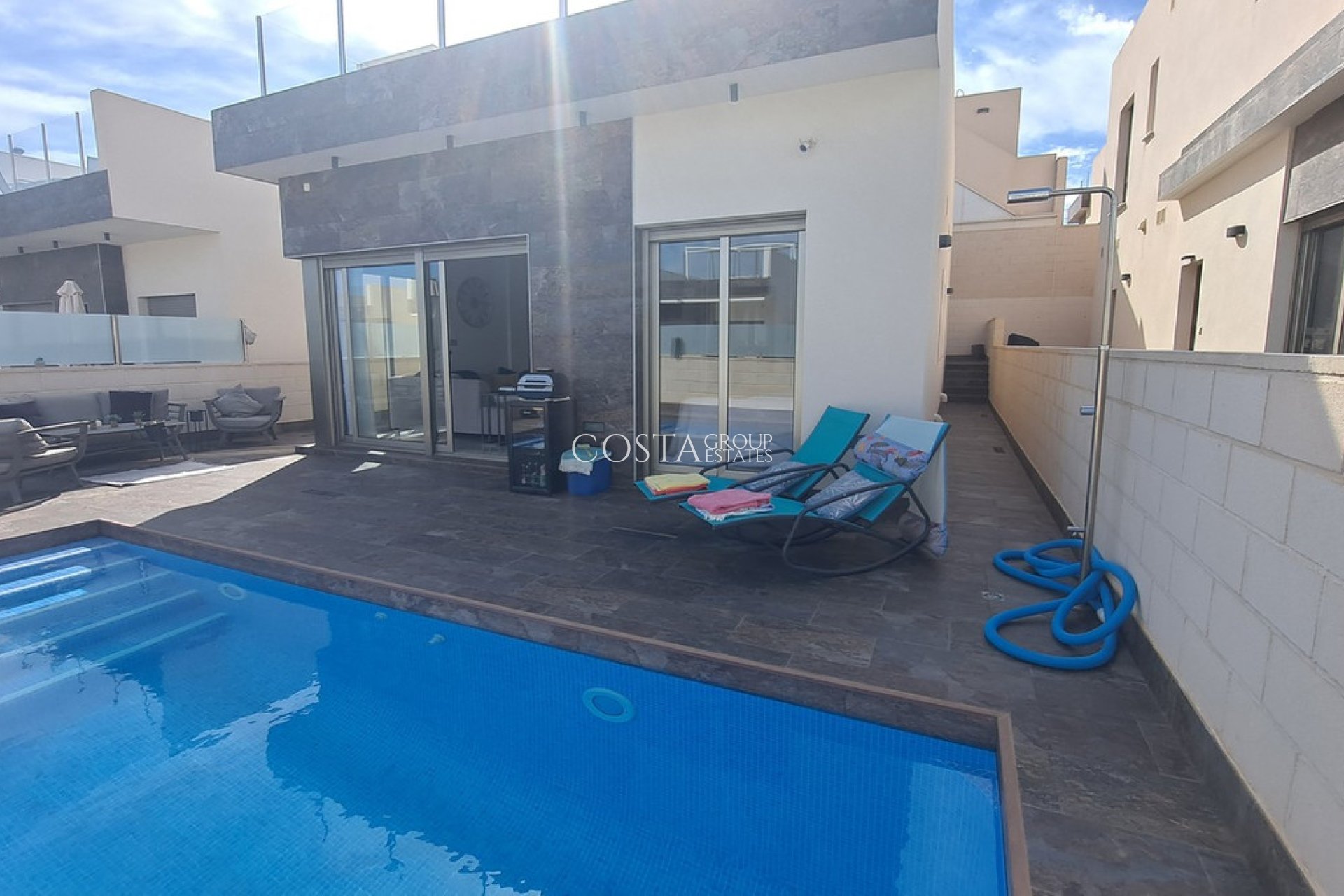 Revente - Villa -
Orihuela Costa - Villamartin