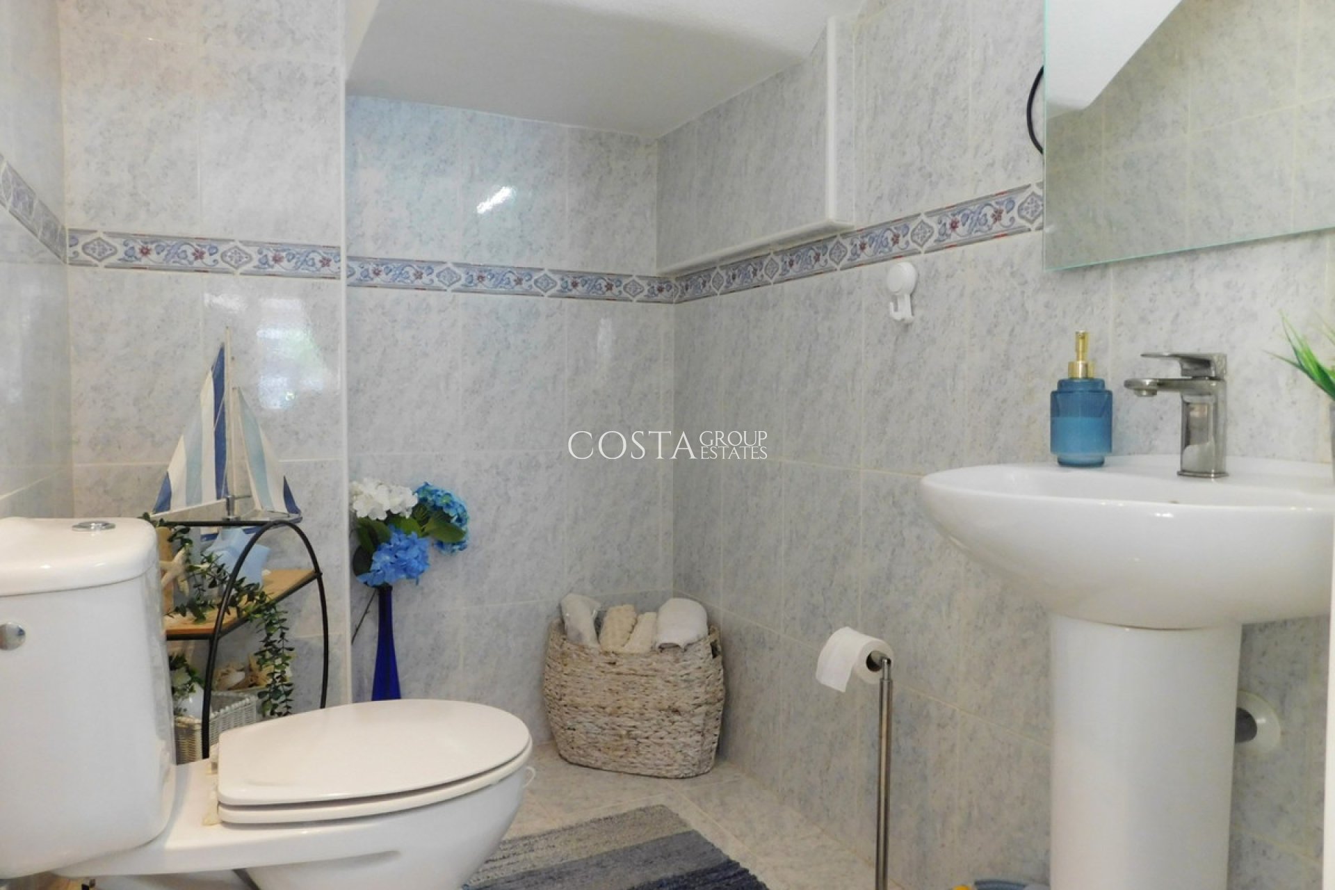 Revente - Villa -
Orihuela Costa - Villamartin