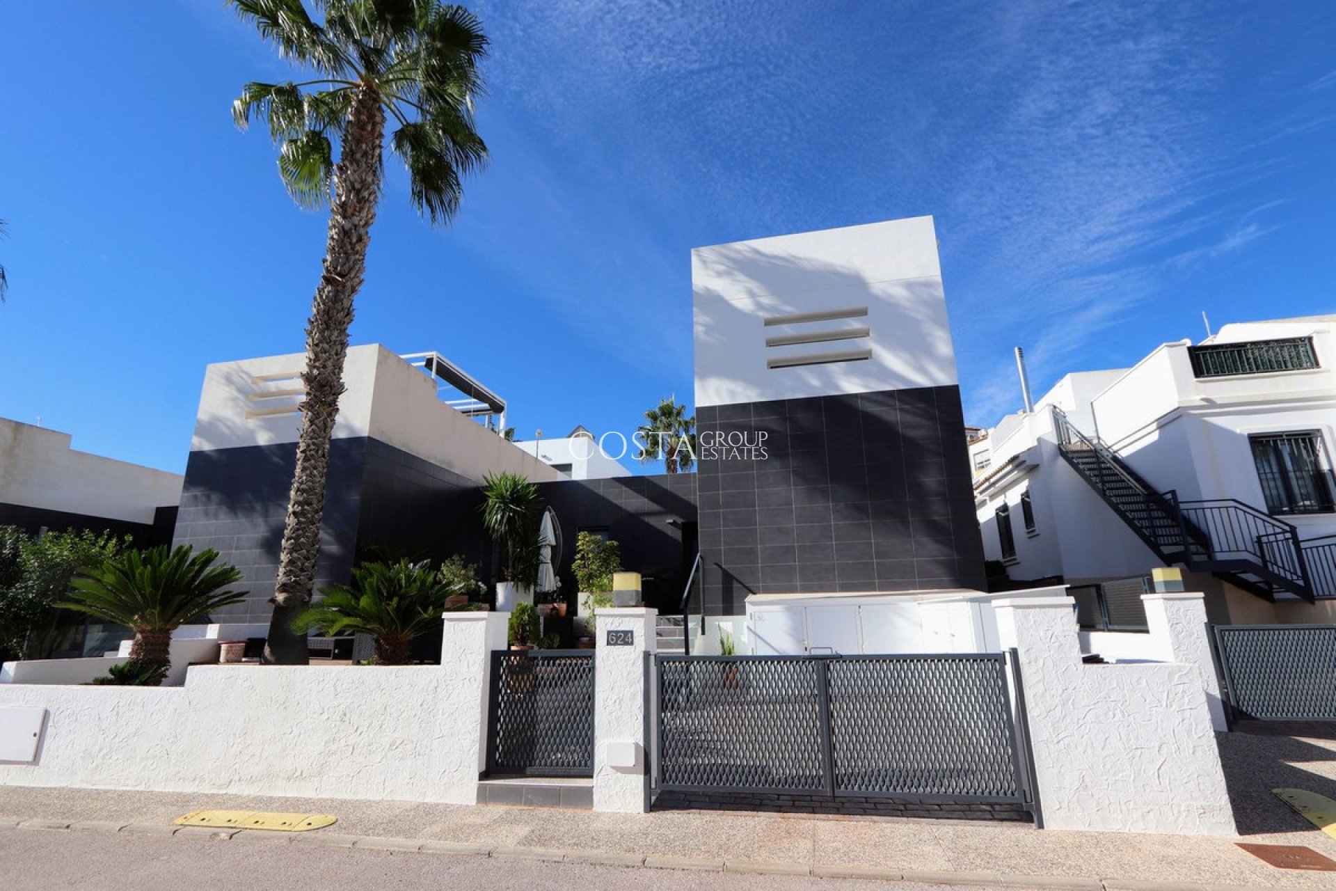 Revente - Villa -
Orihuela Costa - Villamartin