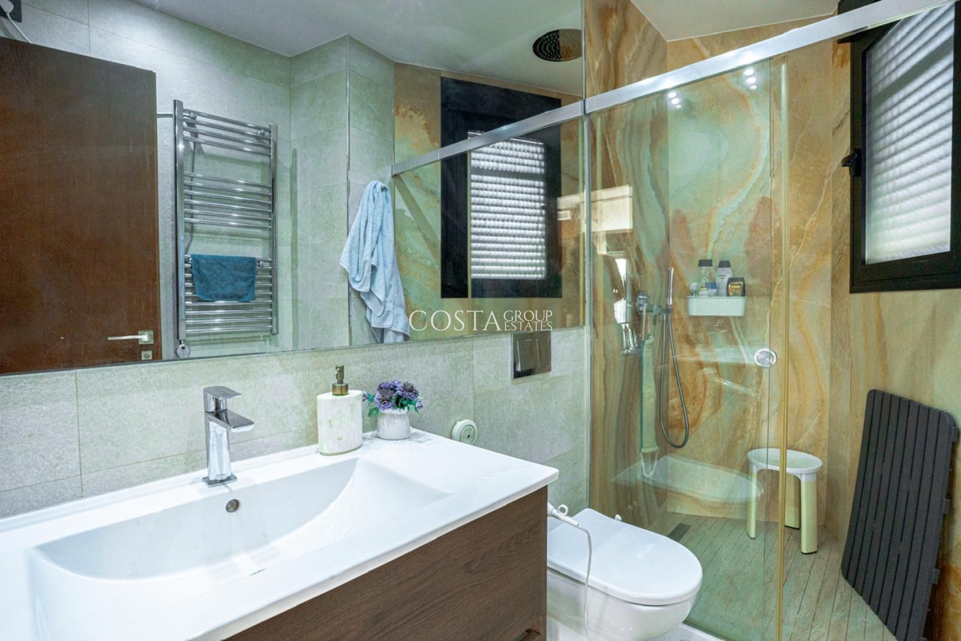 Revente - Villa -
Orihuela Costa - Villamartin