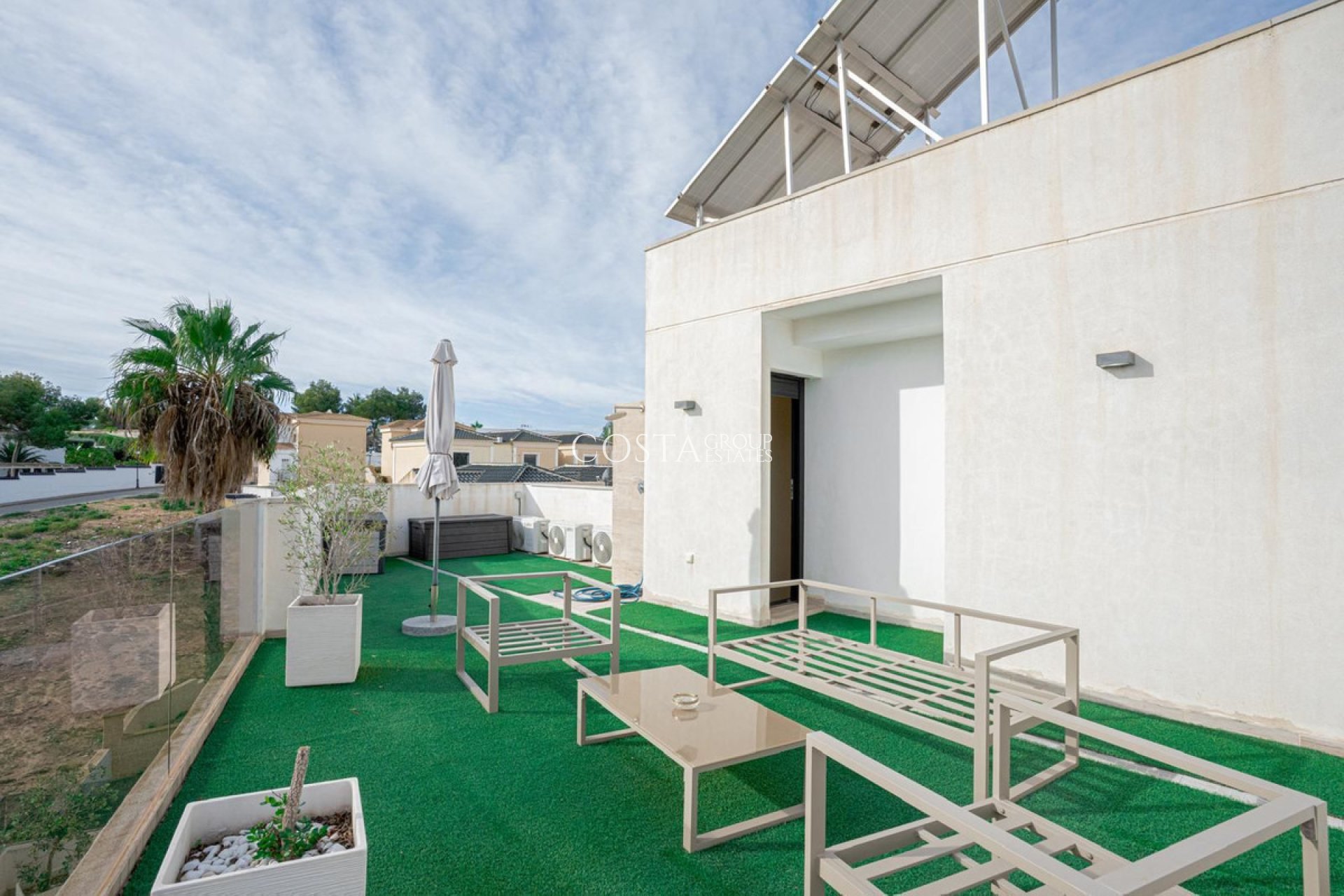 Revente - Villa -
Orihuela Costa - Villamartin