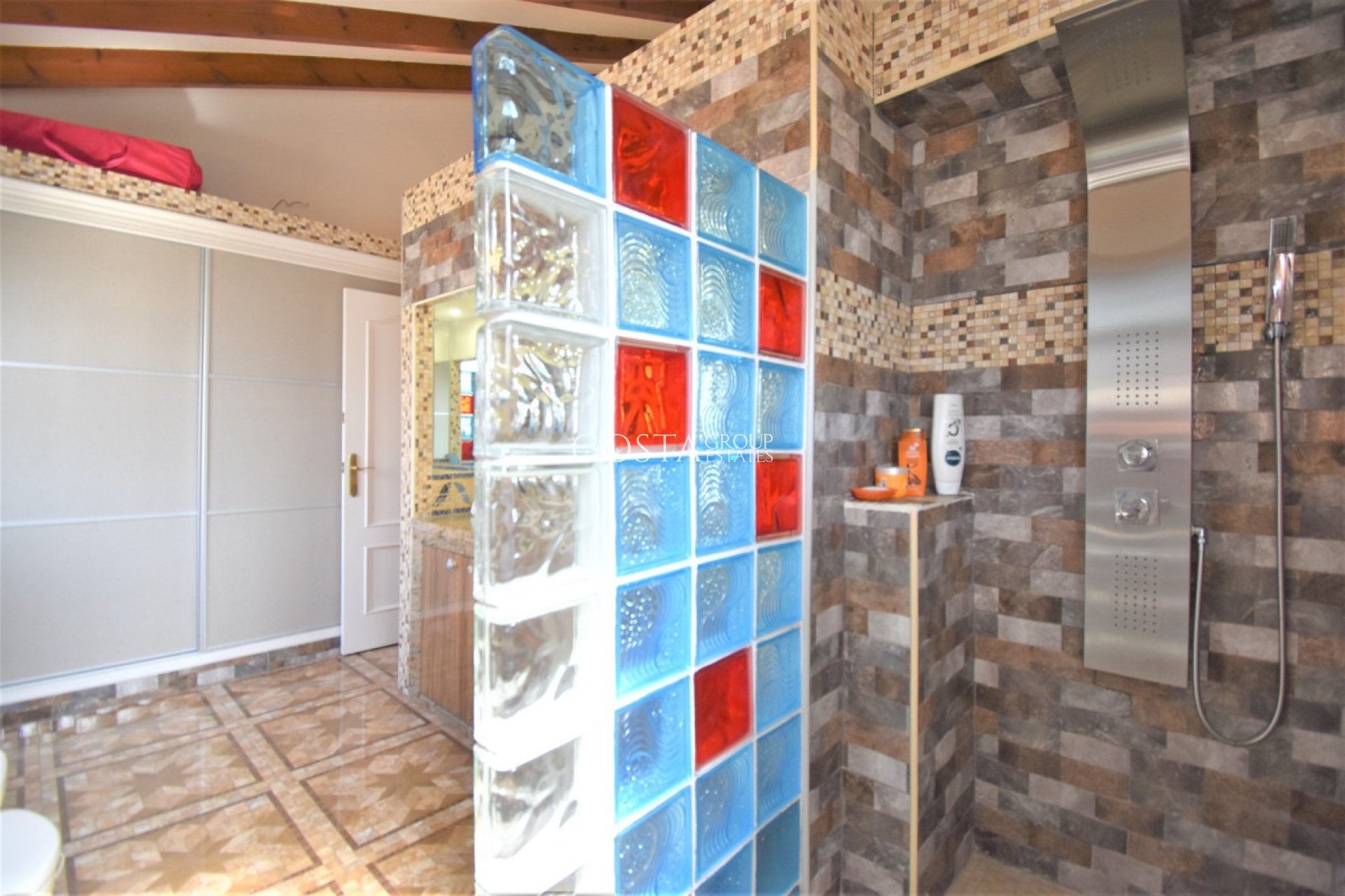 Revente - Villa -
Orihuela Costa - Villamartin