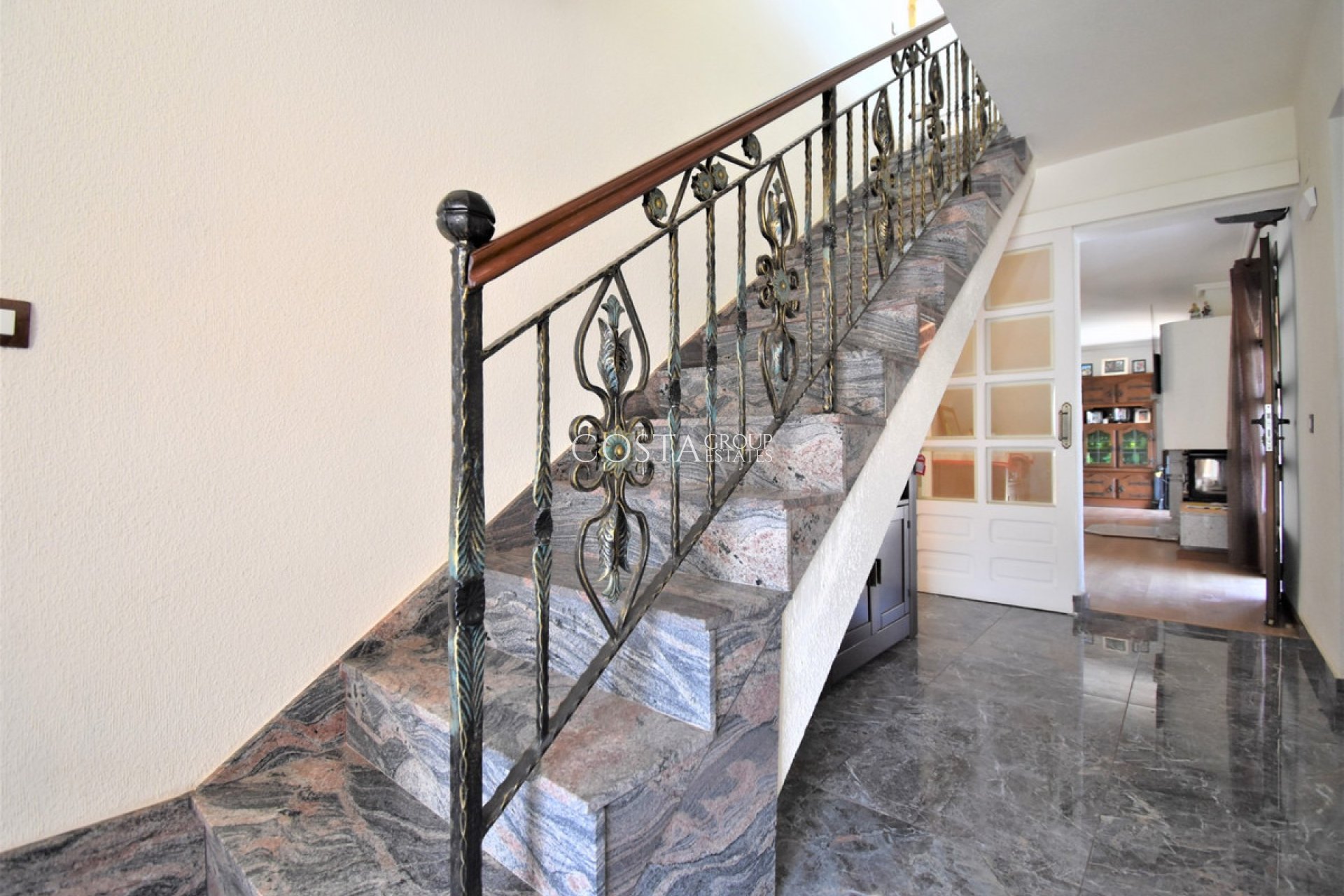 Revente - Villa -
Orihuela Costa - Villamartin