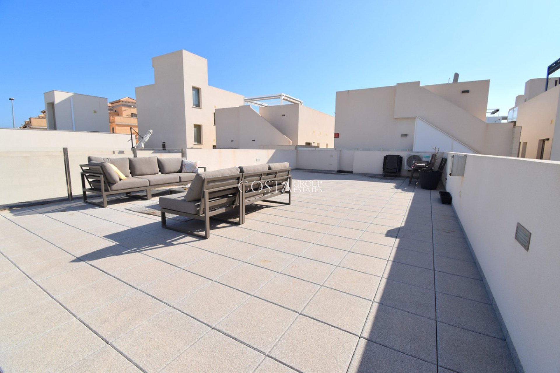 Revente - Villa -
Orihuela Costa - Villamartin