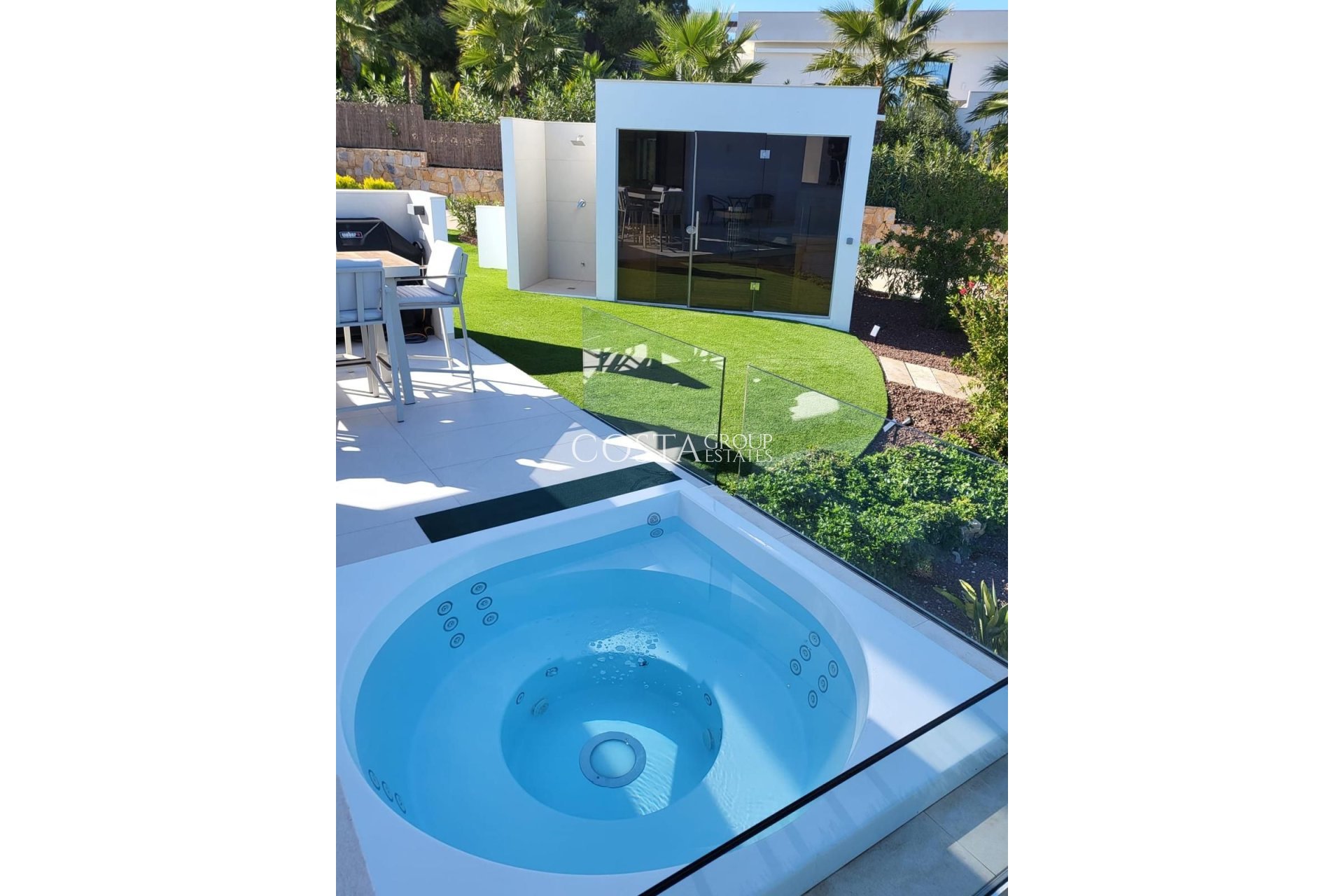 Revente - Villa -
Orihuela Costa