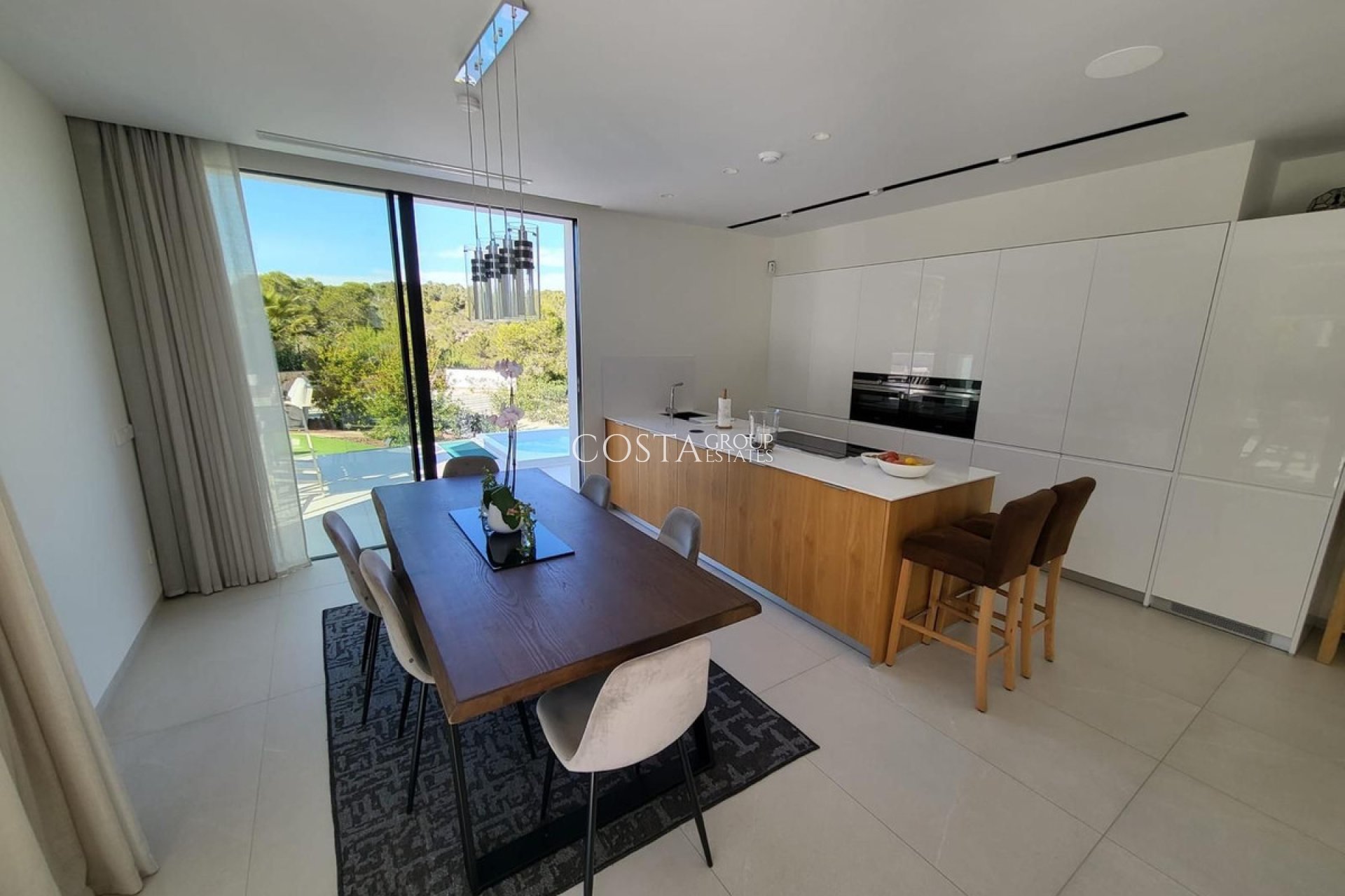 Revente - Villa -
Orihuela Costa