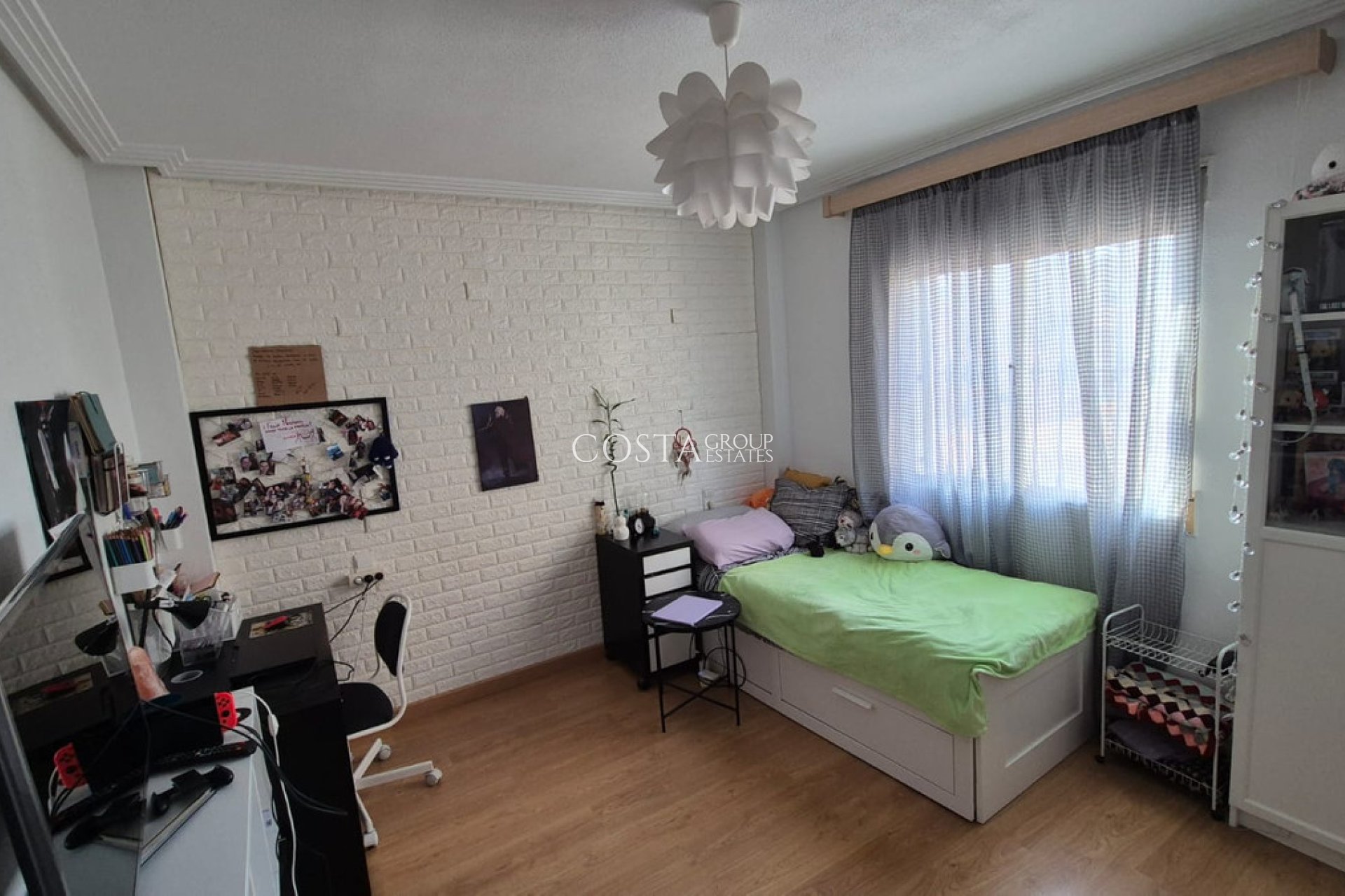 Revente - Villa -
Orihuela Costa