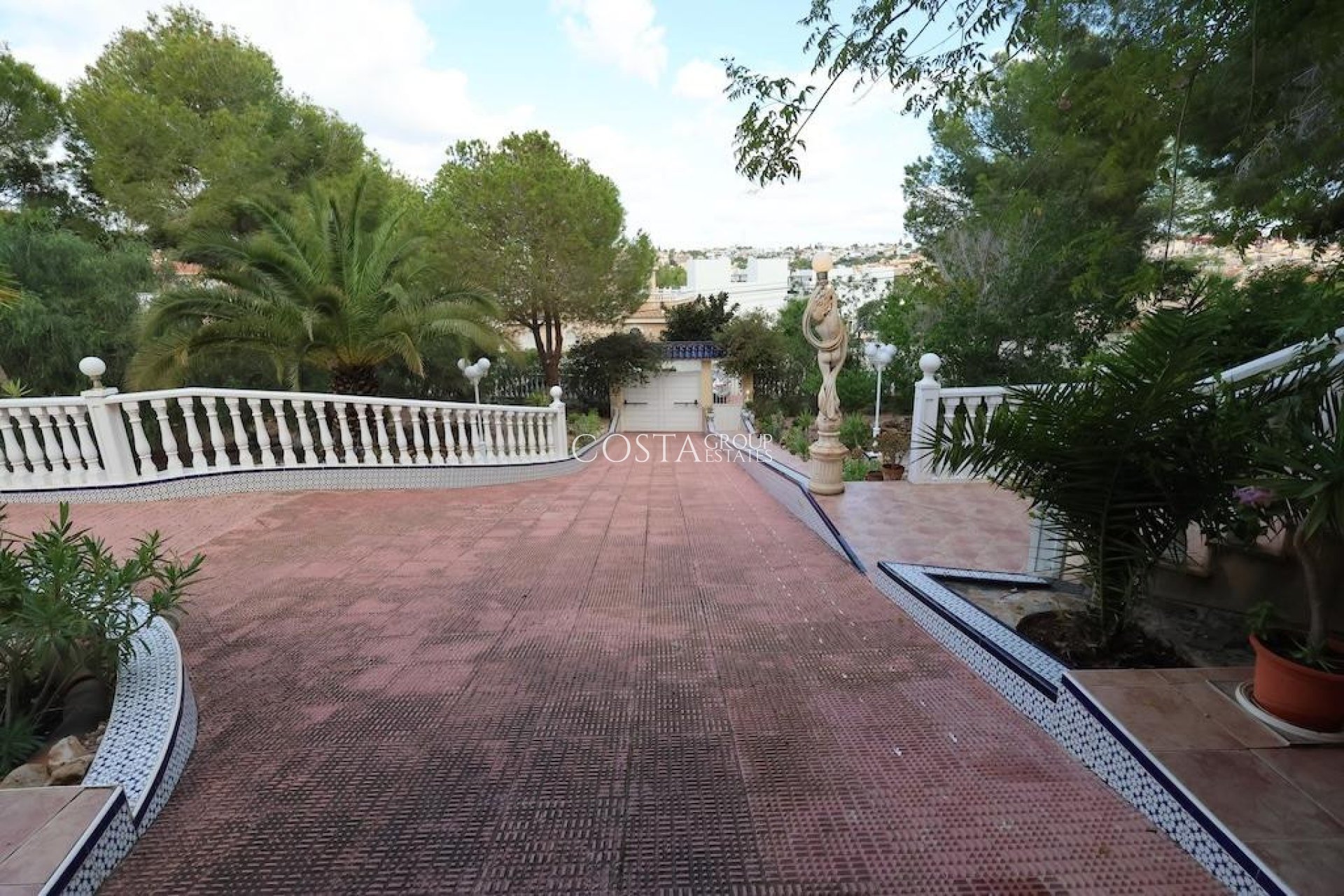 Revente - Villa -
Orihuela Costa
