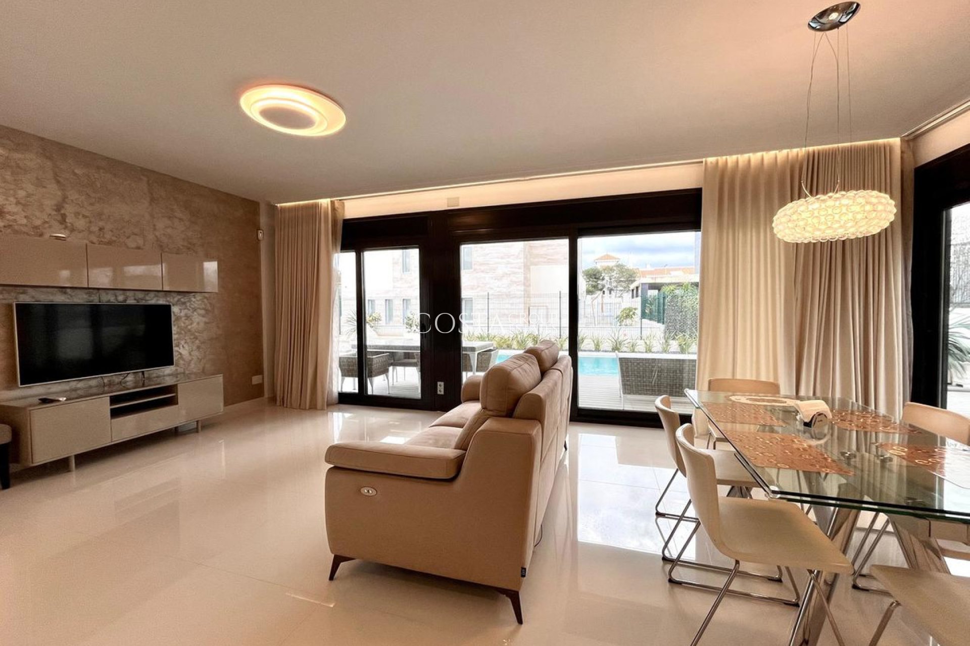 Revente - Villa -
Orihuela - Dehesa de Campoamor