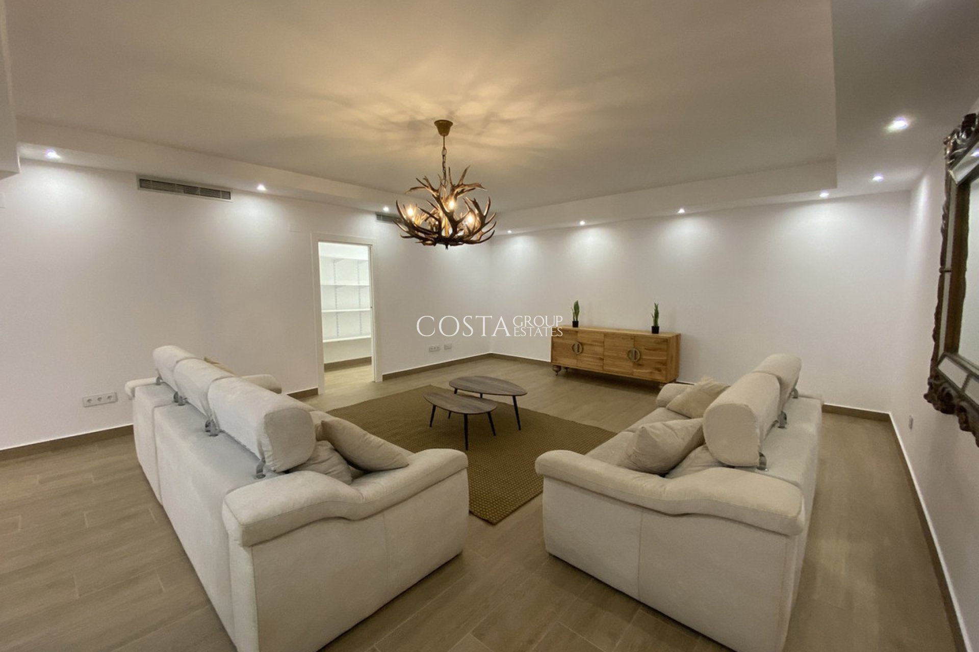 Revente - Villa -
Orihuela - Dehesa de Campoamor